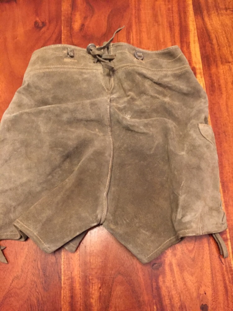 Vintage German Lederhosen Leather Suede Child’s Hunter Green Shorts (LS)