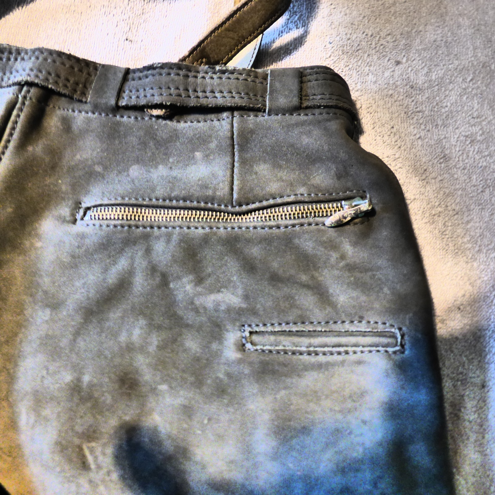 Vntage Bavarian Lederhosen men’s size 30 soft suede for your next Octoberfest