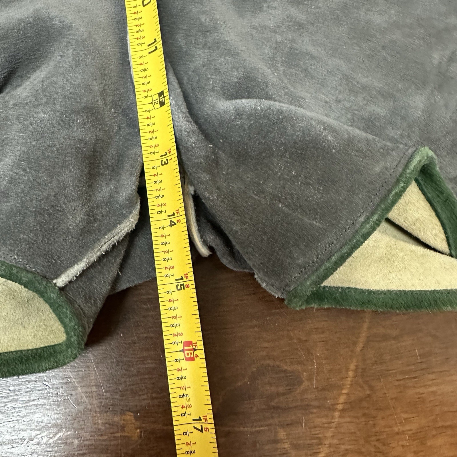Authentic Vintage Lederhosen Oktoberfest Suede Leather Shorts 29″ Waist