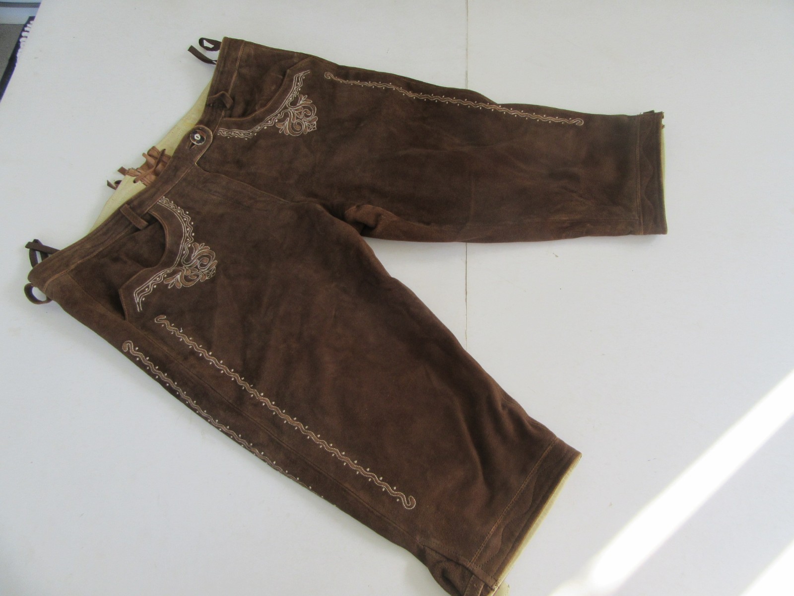 Half Length Almsach Lederhosen Suede Embroidered Size 42 Oktoberfest Costume