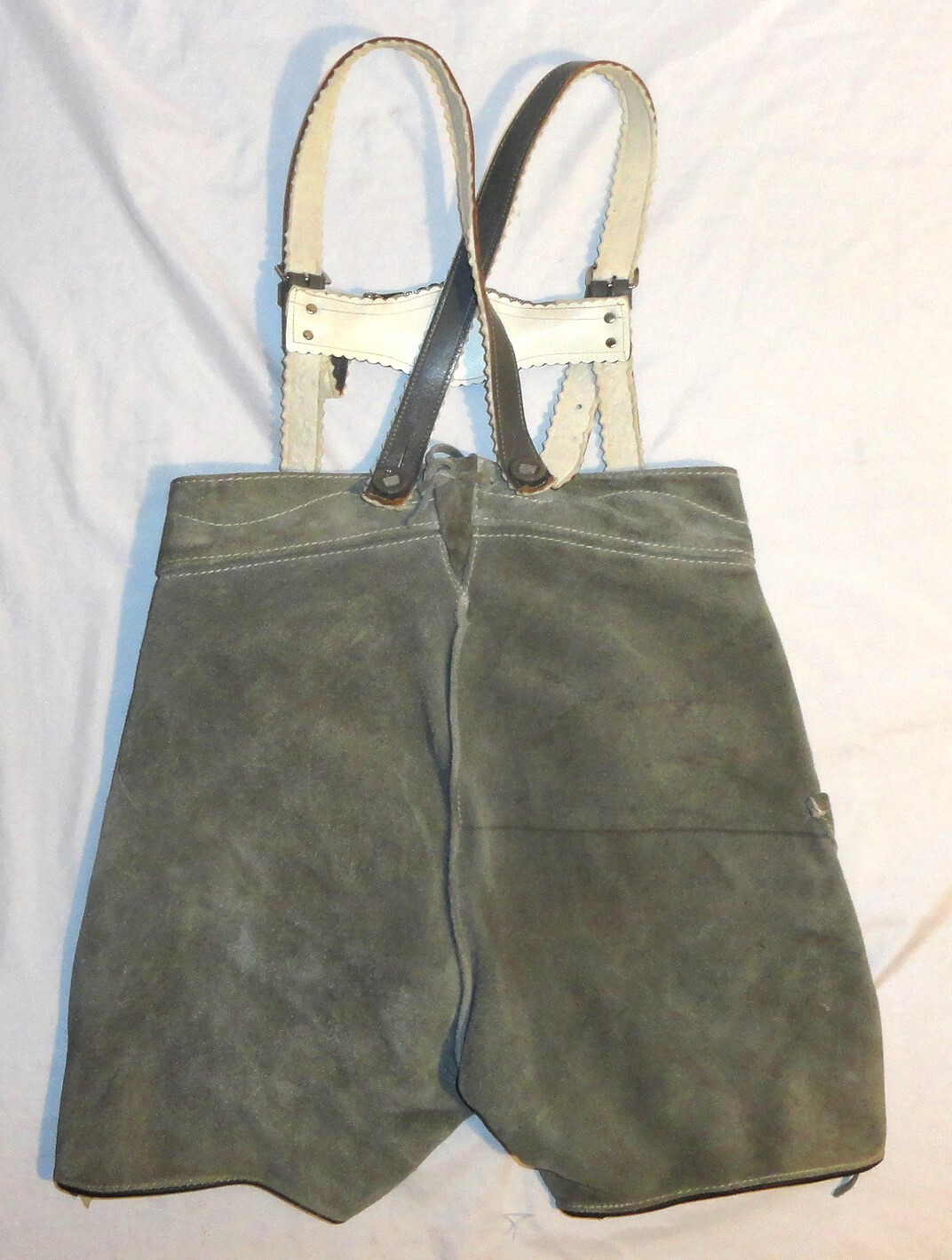 Vintage Raka German Size 10 Small Leather Suede Lederhosen Shorts & Suspenders