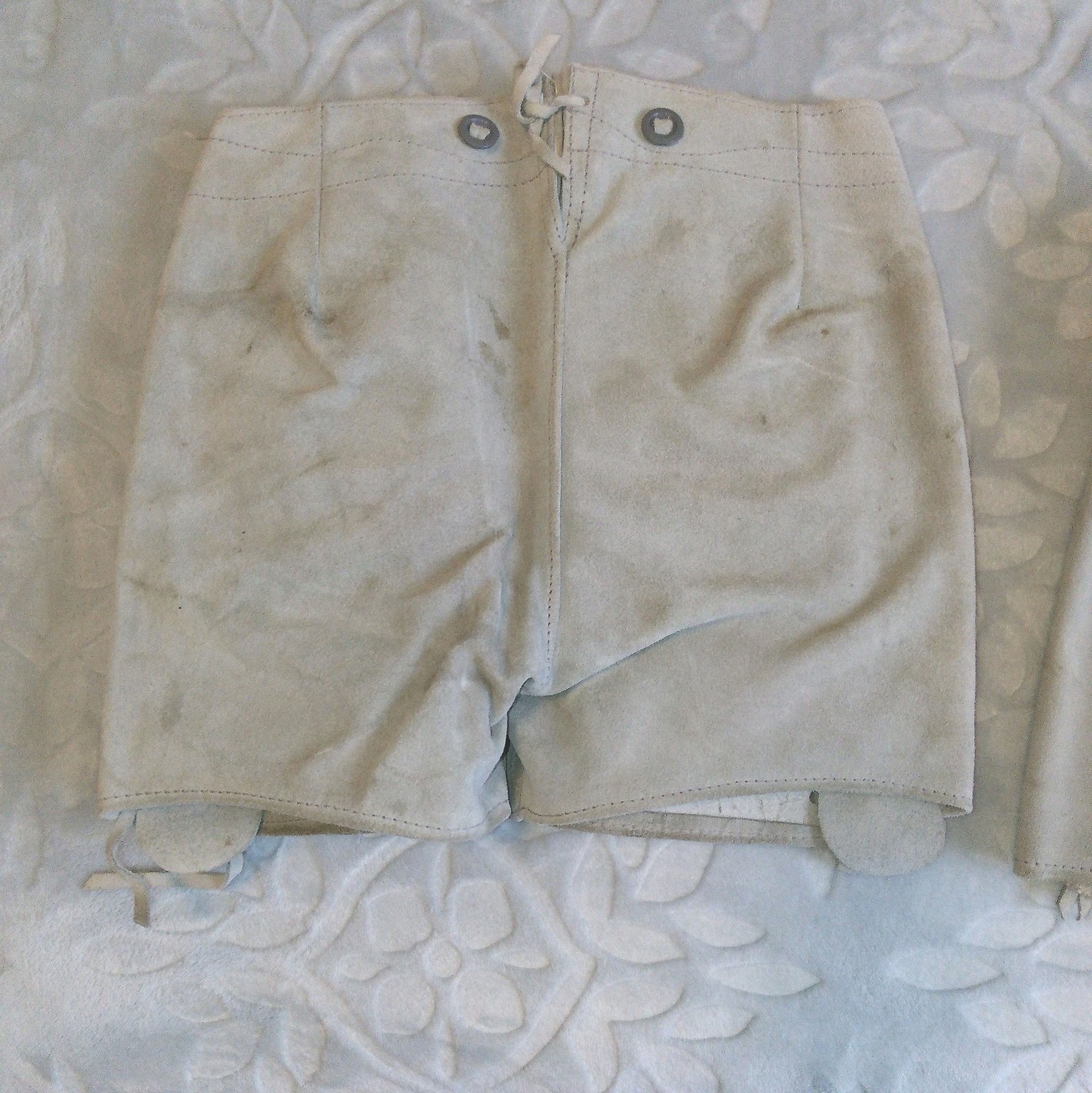 2 Pair Of Childrens Lederhosen Oktoberfest Shorts. Size 26 & 30. Gray & Green Tr
