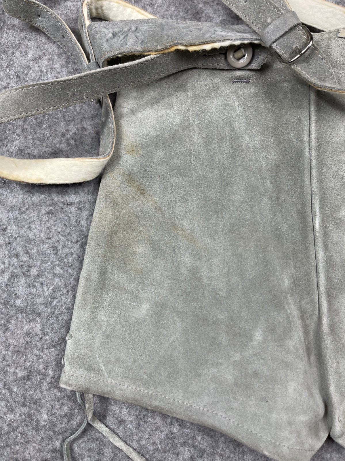 Vintage Lederhosen Authentic Suede Leather German Shorts Youth 4 Child 20″ waist