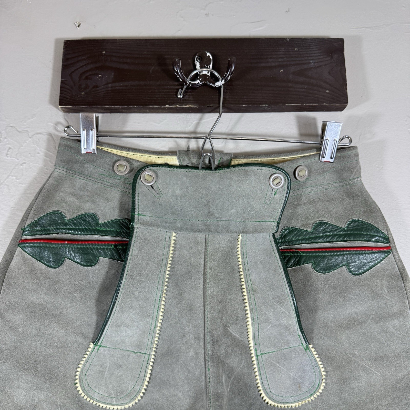 Vintage Lederhosen Authentic Suede Leather German Shorts Wmn XS Child 27in waist