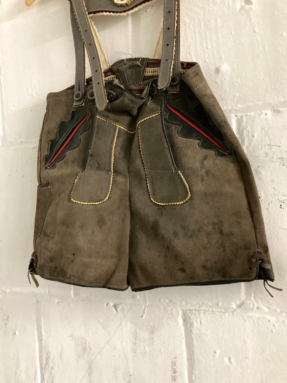 VTG German Lederhosen Suede Leather Oktoberfest Boy