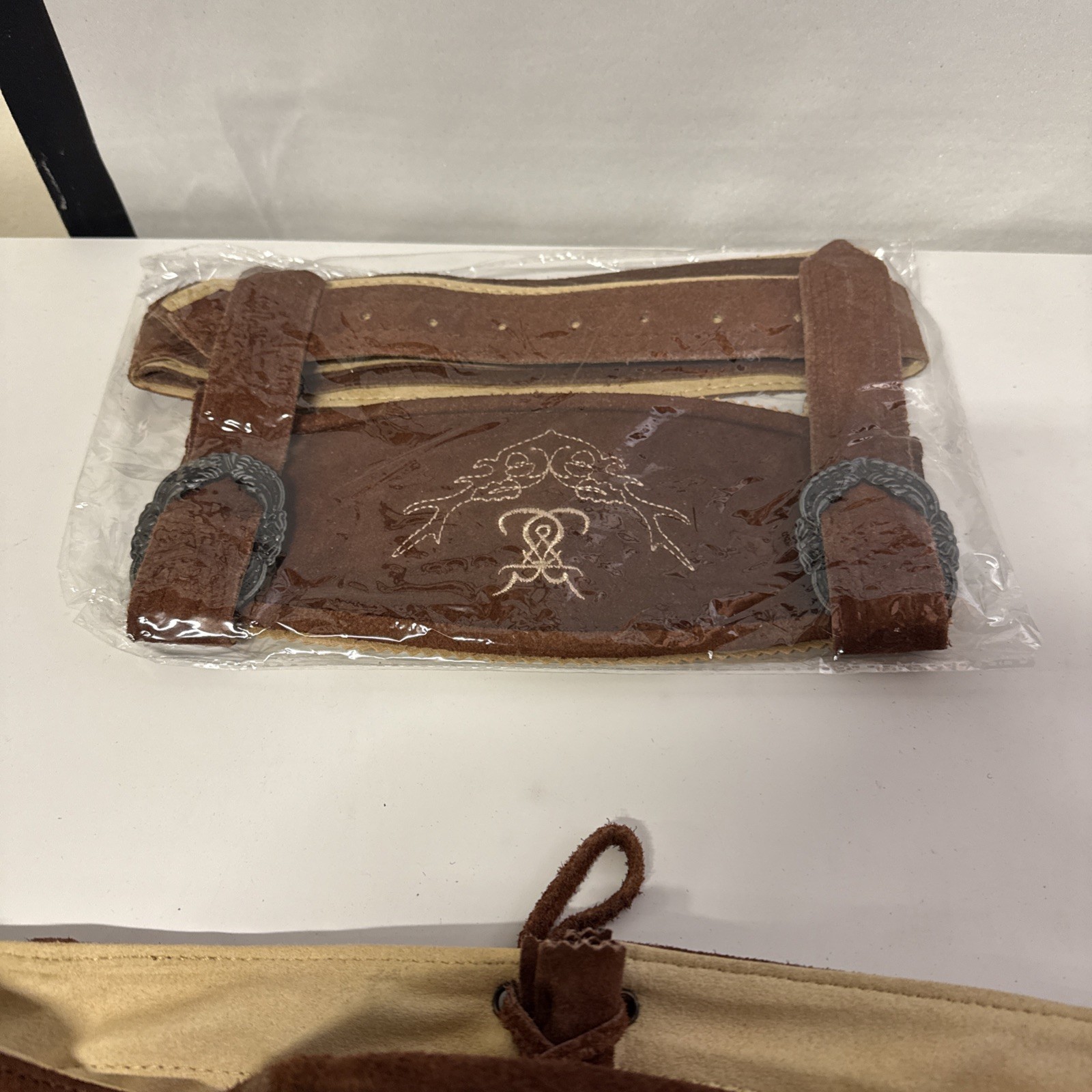 1 Pair Brown Suede Schoneberger Trachten Couture Short Set Lederhosen