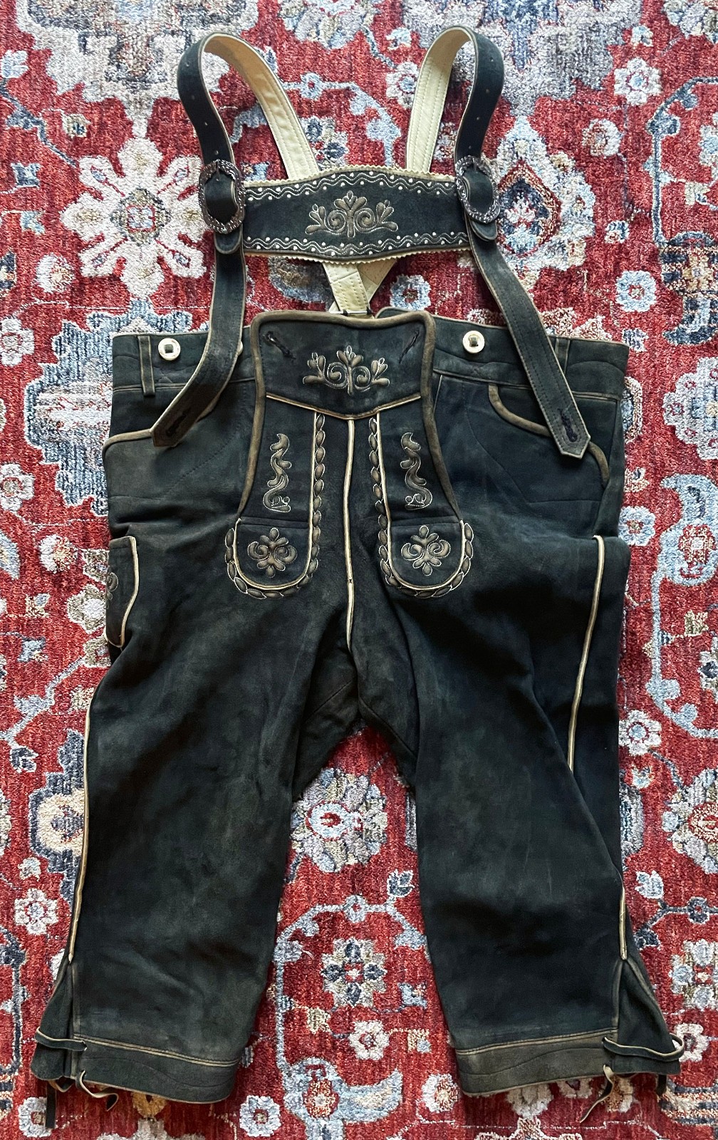 Genuine Lederhosen – Wiesnkonig – Bought In Germany – Size 32 (USA) 48 (GERM)