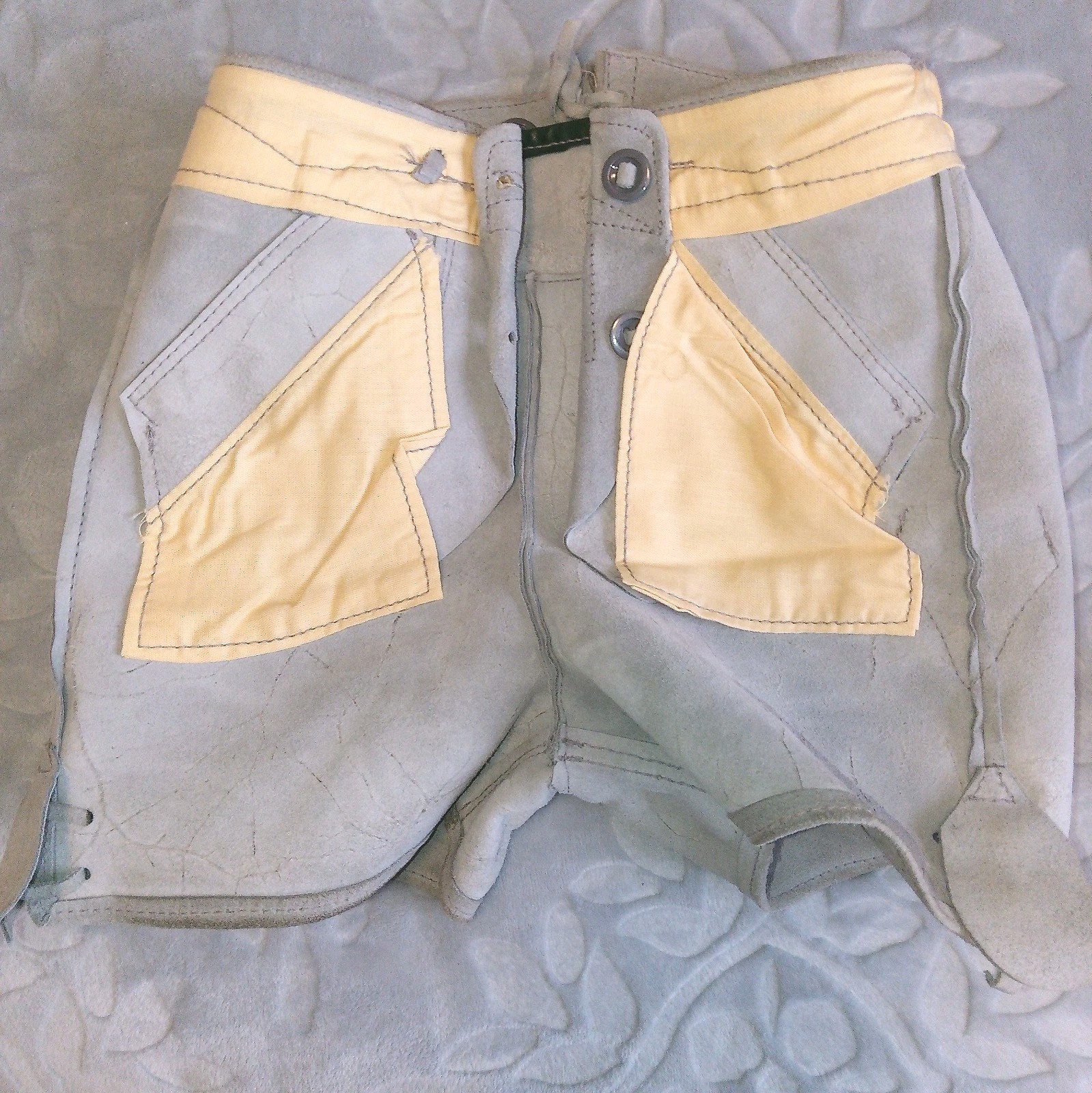 2 Pair Of Childrens Lederhosen Oktoberfest Shorts. Size 26 & 30. Gray & Green Tr