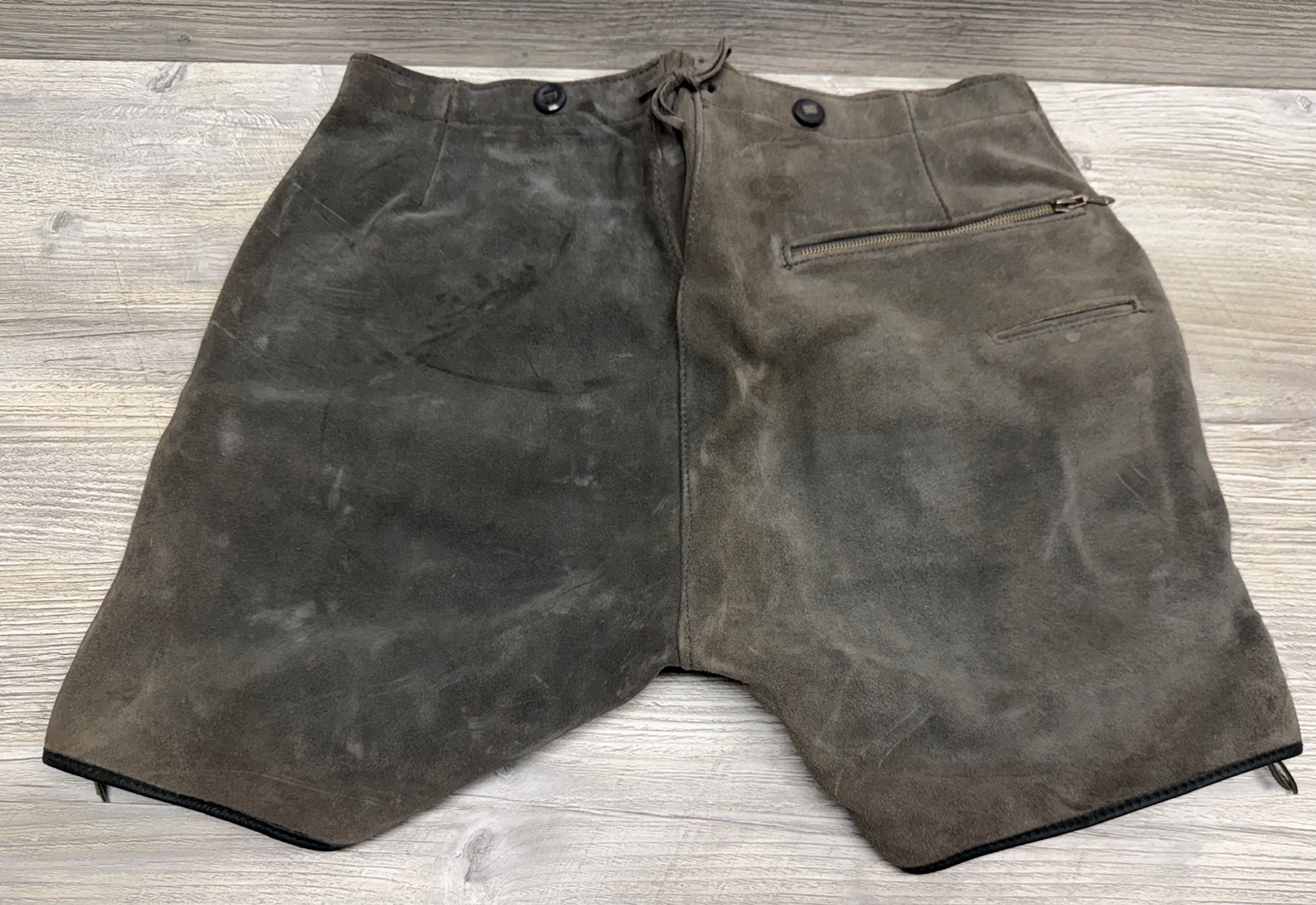 Vintage Lederhosen Mens Oktoberfest Suede Leather German Shorts Size 46 30 Gray