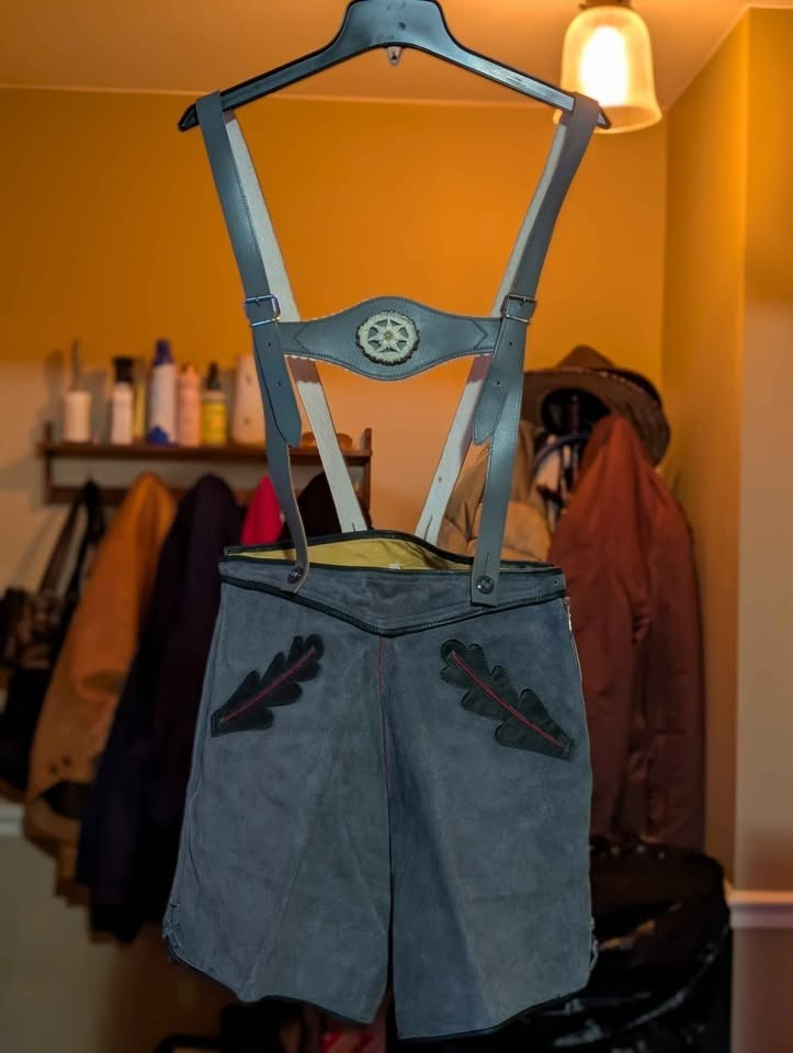 Traditional Bavarian Lederhosen Suede Shorts with Suspenders Gray Blue Waist 28