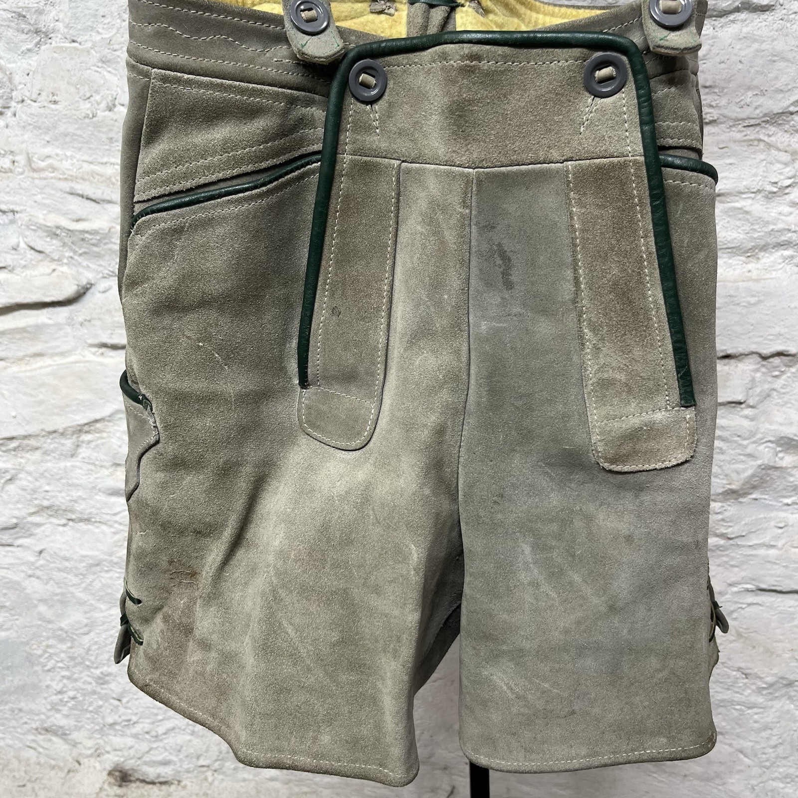 German Lederhosen Shorts 28 Waist Gray Suede Leather Green Trim Vintage 60s 70s