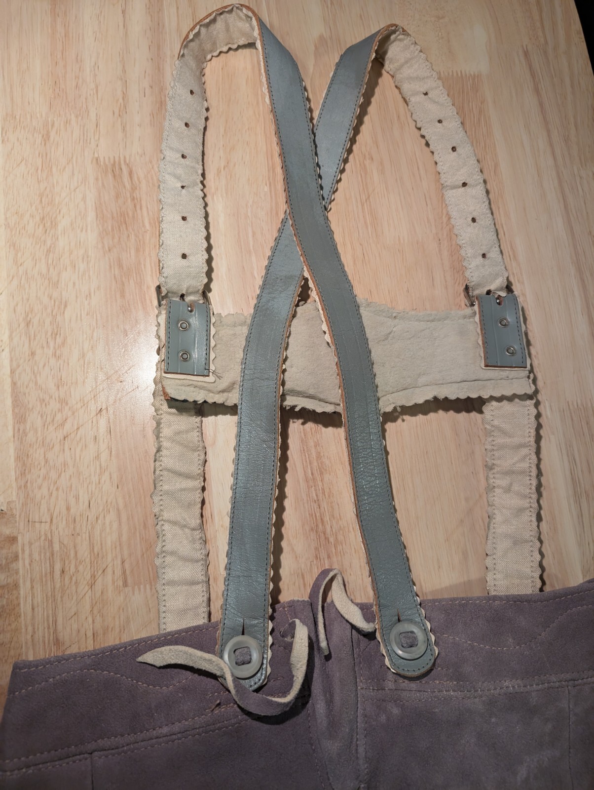 Vintage Lederhosen Suede Leather German Bavarian Oktoberfest Gray Green