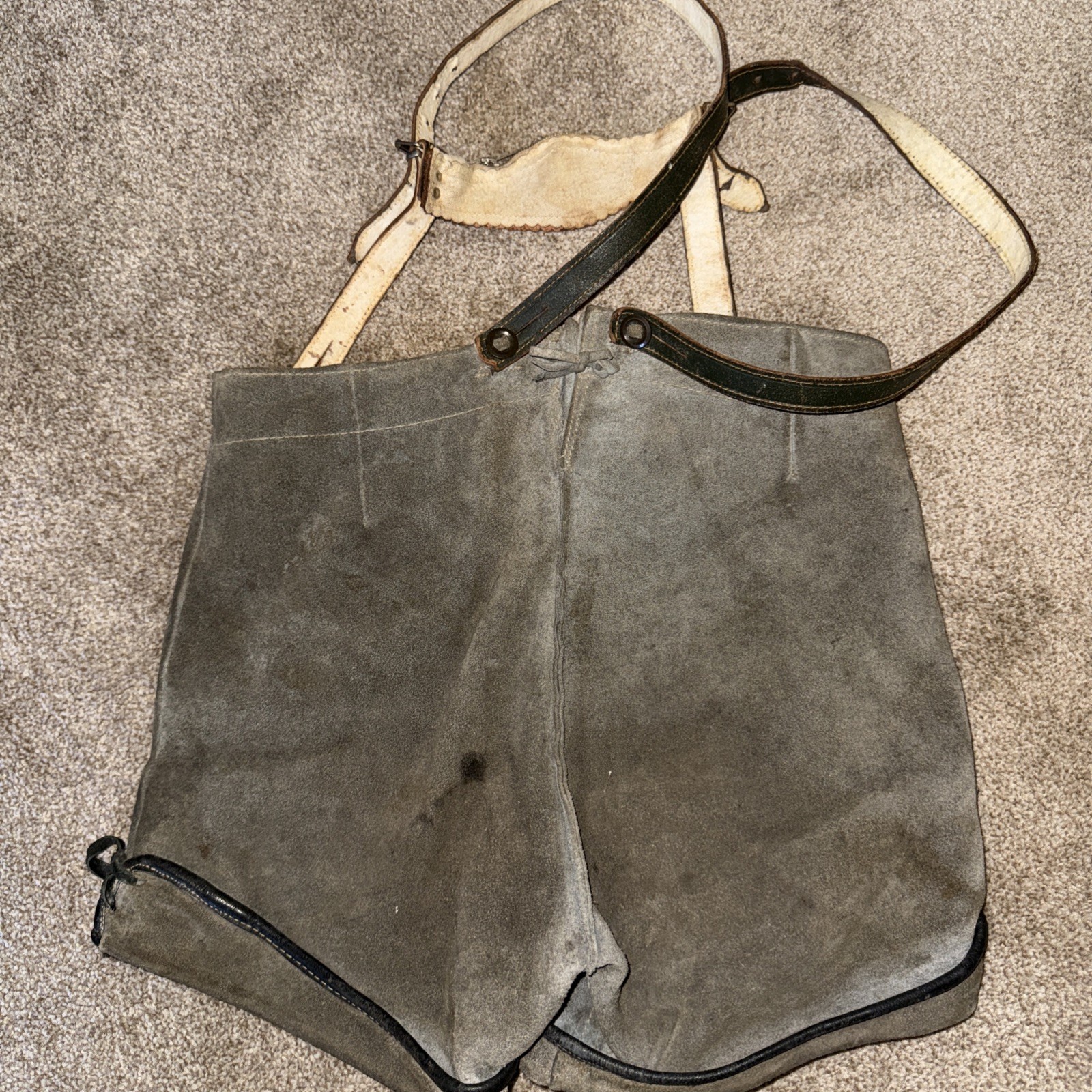 suede And Leather Authentic German Lederhosen Adult 10-VTG