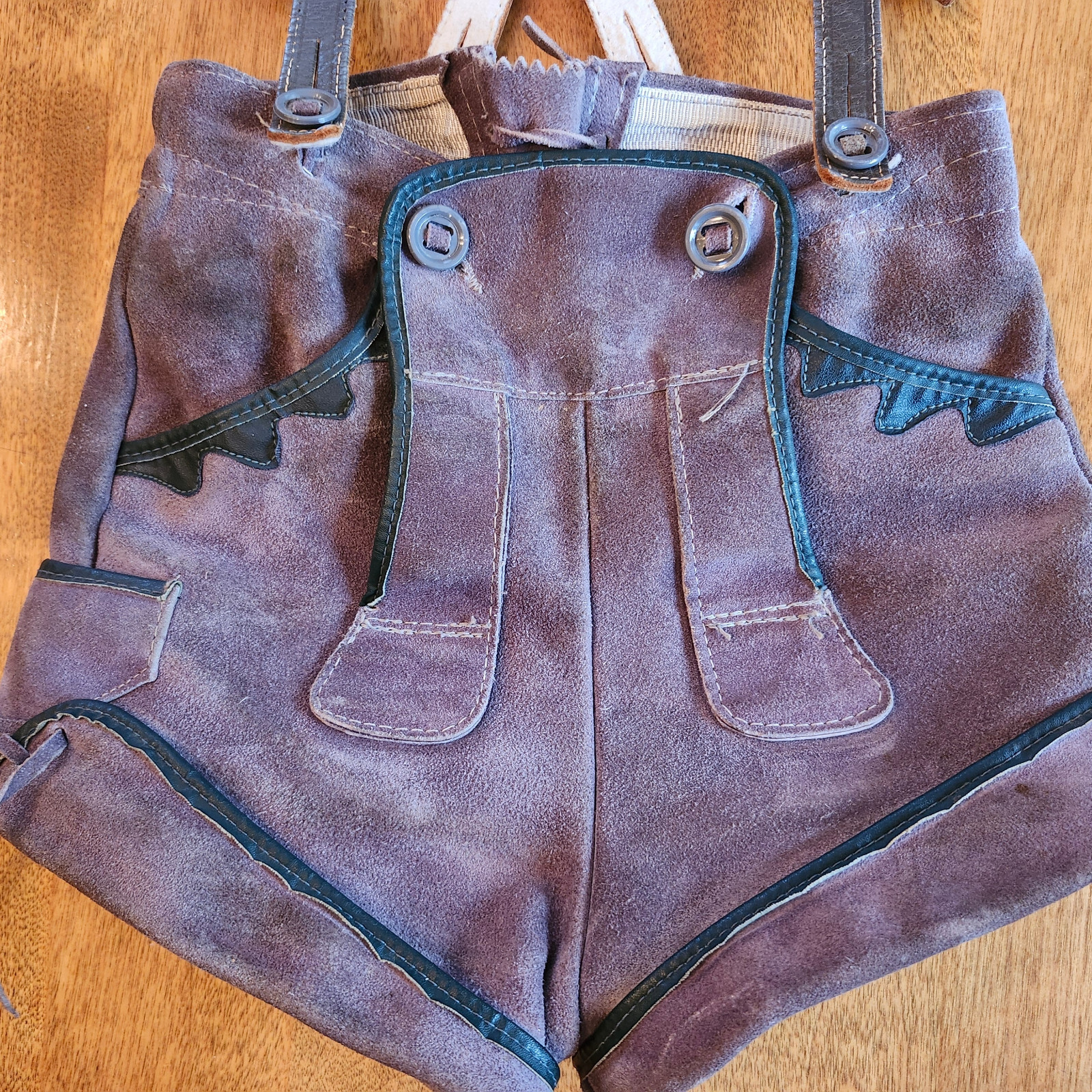 Vintage German Oktoberfest LEDERHOSEN Child Size Shorts Suspenders Leather