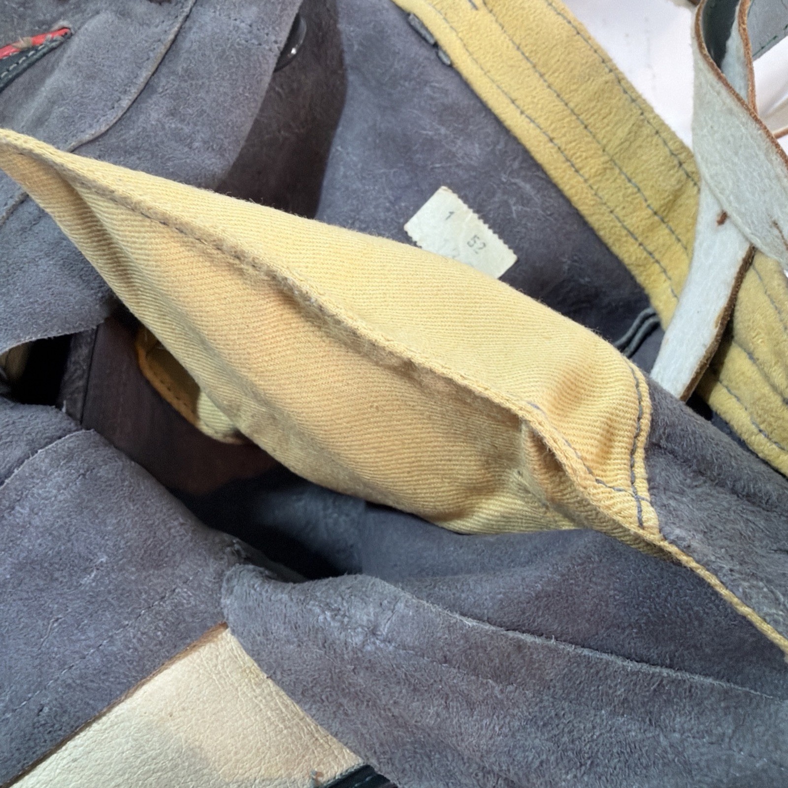 Vintage Lederhosen Authentic Suede Leather German Shorts Wmn Child 10,5in waist