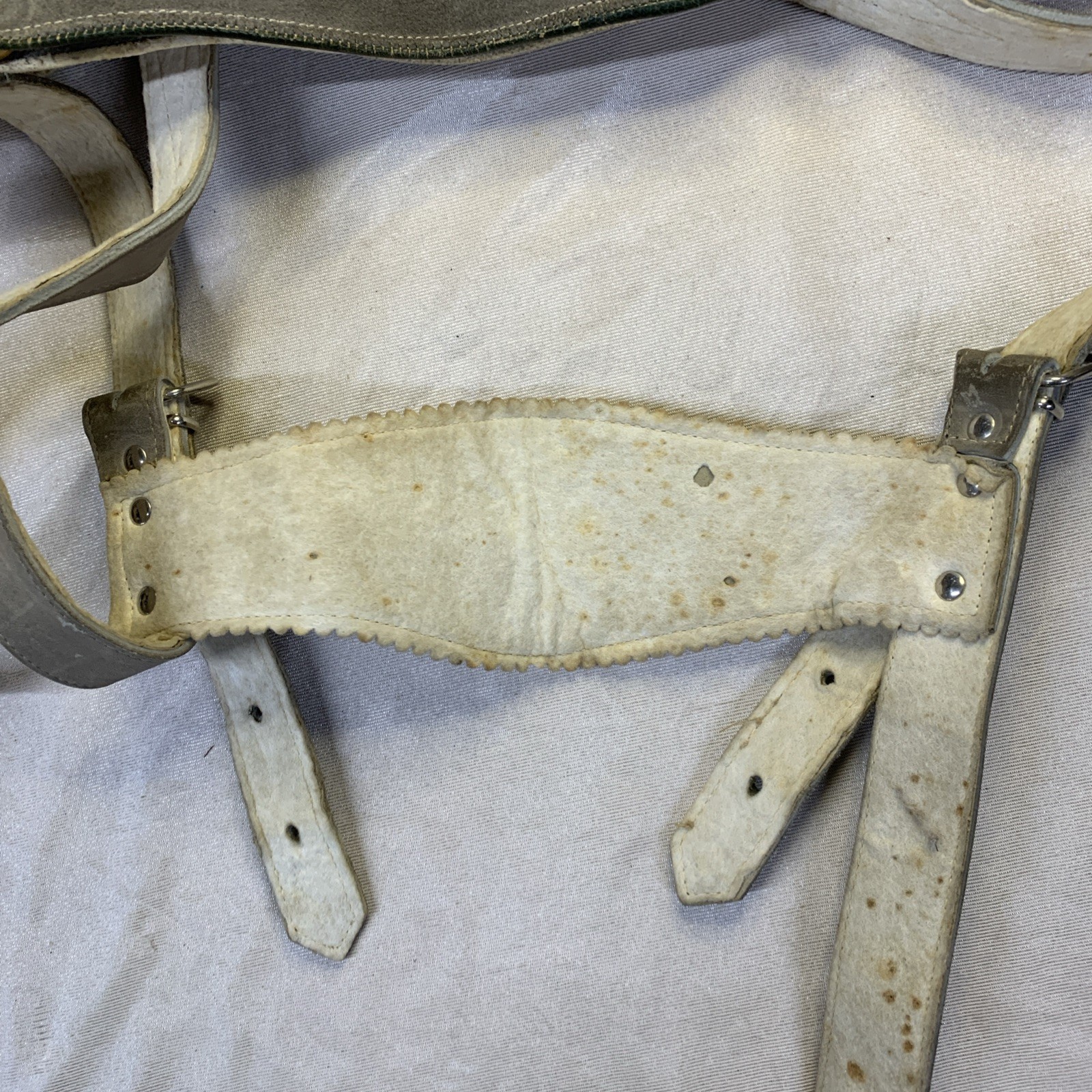 Vintage Austrian Lederhosen Heichlinger 32 Waist Suspenders Breast Plate
