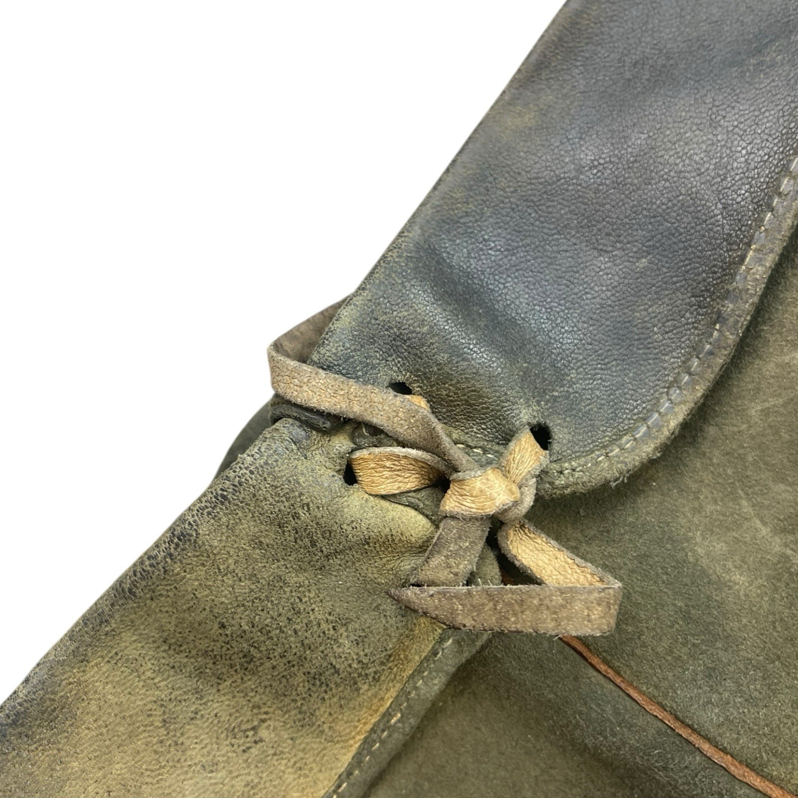 Short leather trousers size S-M waist 43cm laurel leaf 70s green leather vintage