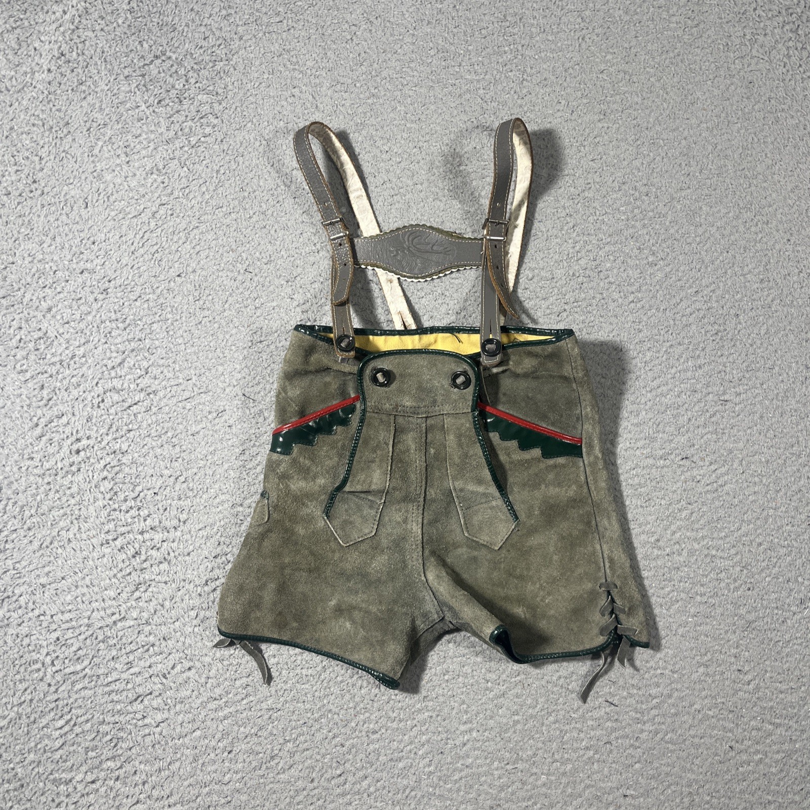 VTG Bergfreund Lederhosen Kids Sz 3 German Olive Green Suede Shorts Oktoberfest