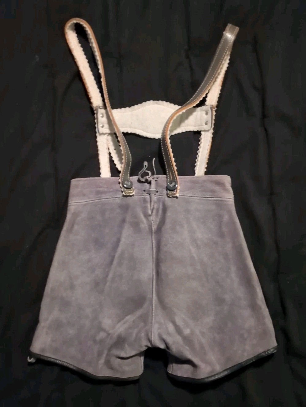 VTG Lederhosen Germany Suede Leather Shorts Suspenders Oktoberfest Child Size S