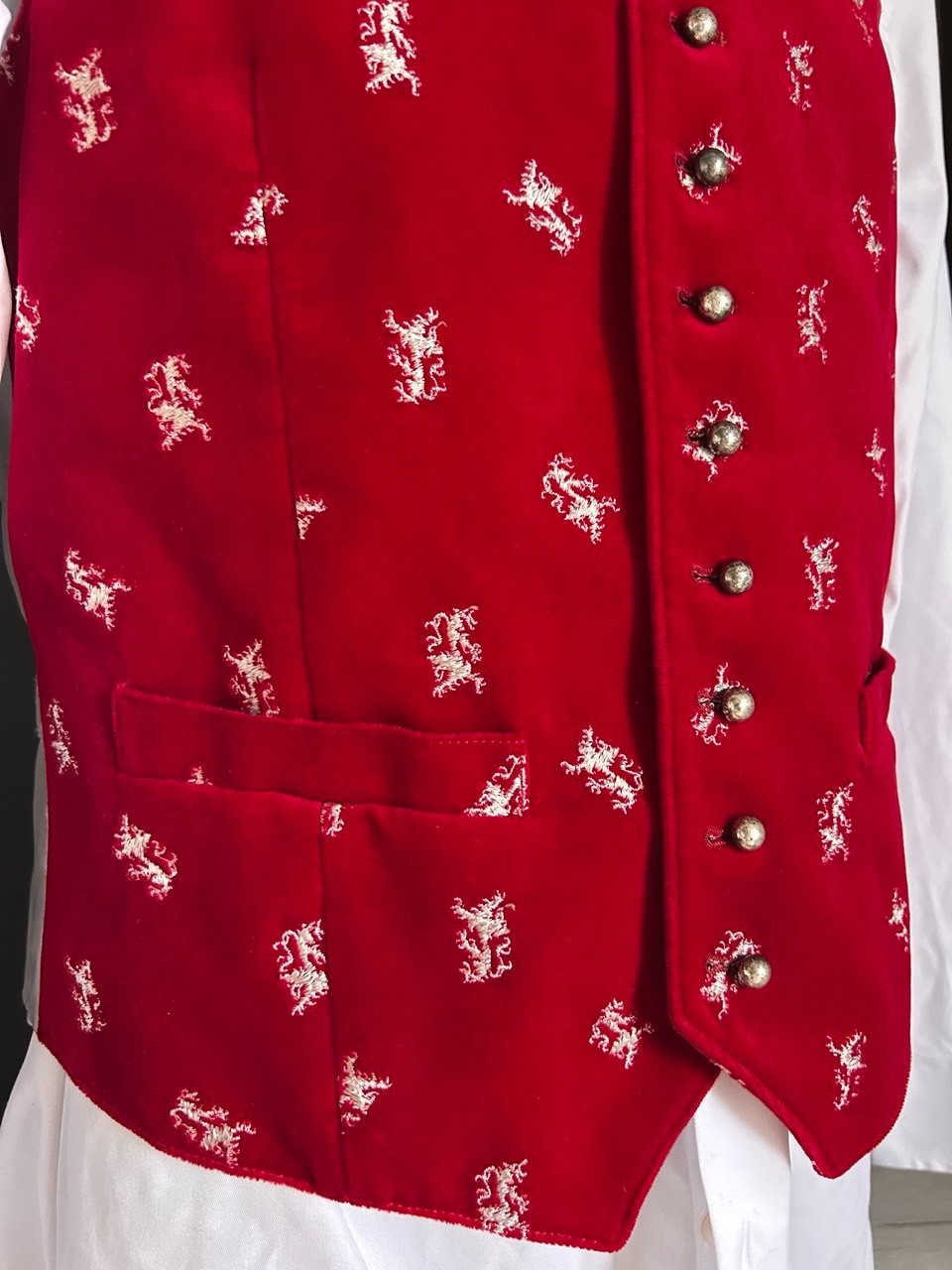 Strohmaier Mens Red Velvet Cotton Vest EU 50 Trachten Oktoberfest Traditional