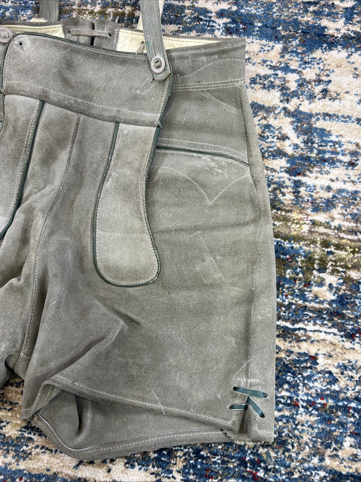 Vintage German Austrian Lederhosen Grey Shorts Suede Leather Size 38 Suspenders