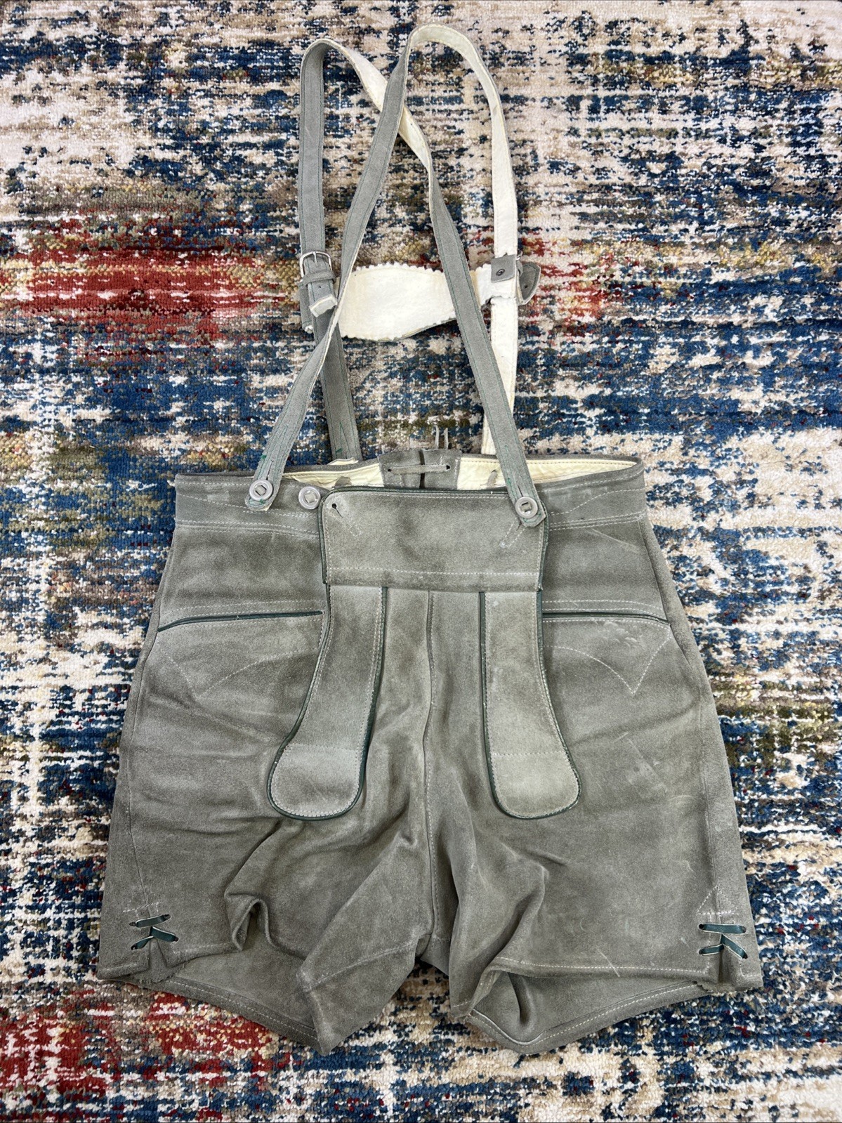 Vintage German Austrian Lederhosen Grey Shorts Suede Leather Size 38 Suspenders