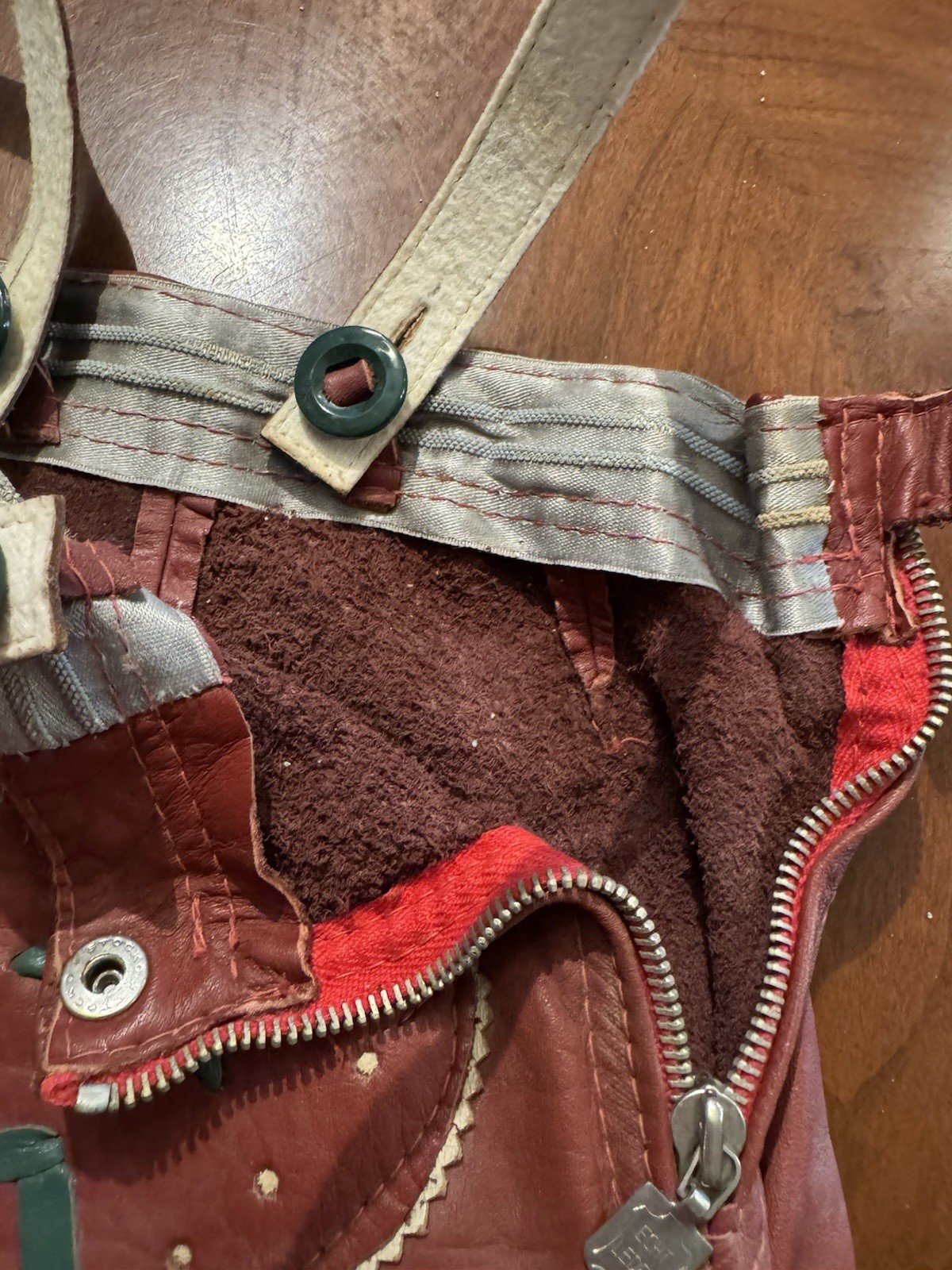 Vintage Lederhosen Red With Green ￼Accents German Shorts Echt Leder