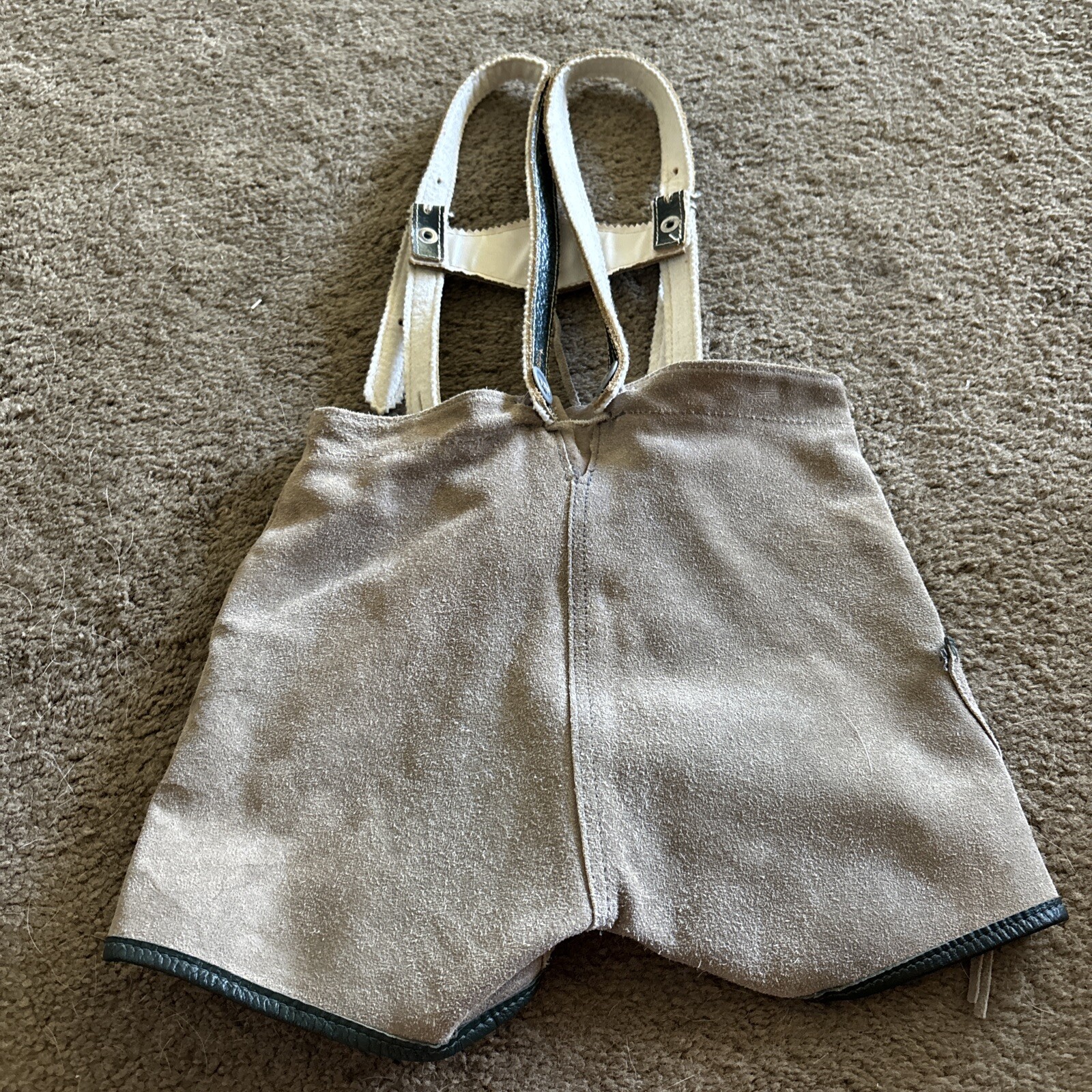 VTG German Lederhosen Child Shorts Suspender authentic Suede Leather Oktoberfest