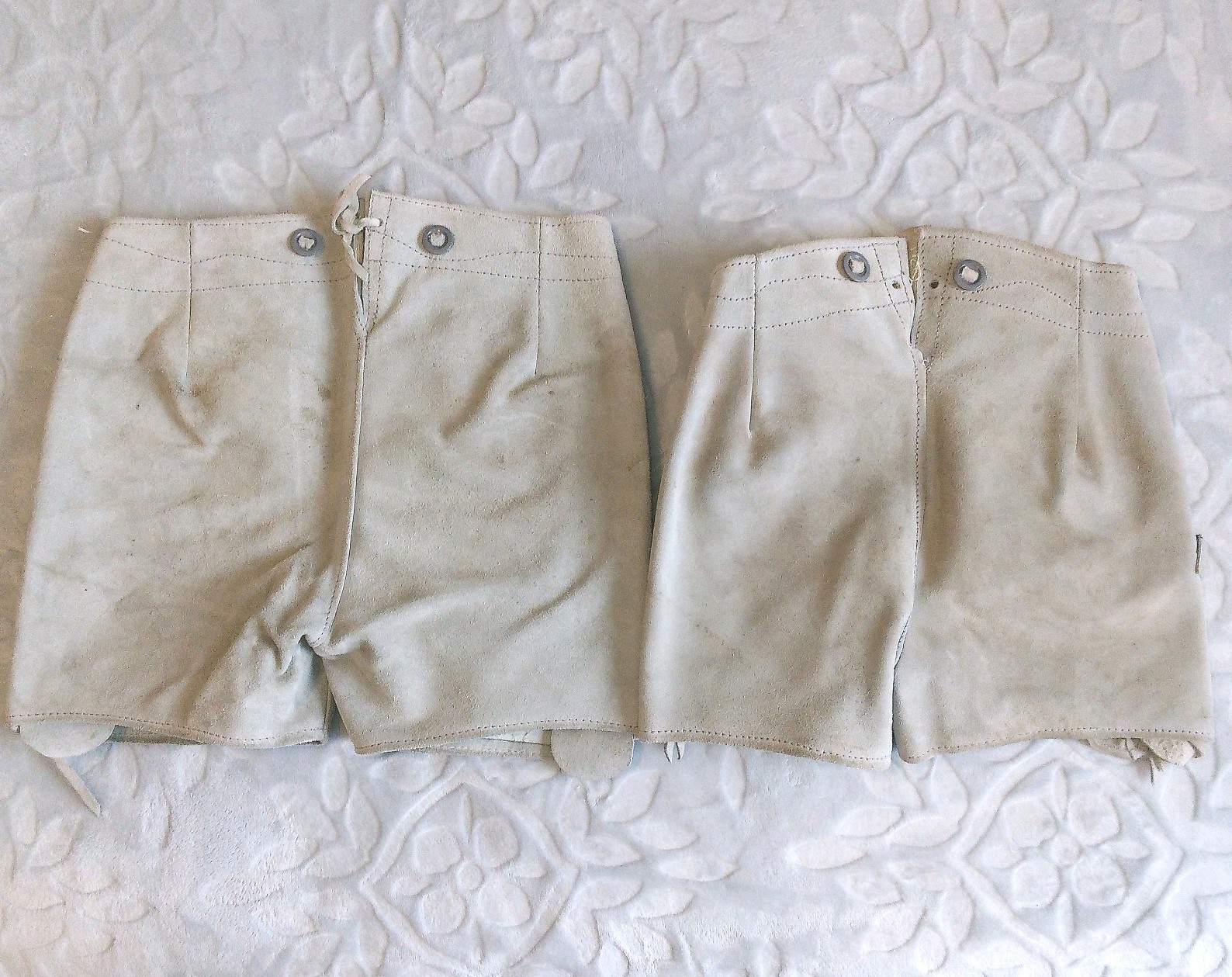 2 Pair Of Childrens Lederhosen Oktoberfest Shorts. Size 26 & 30. Gray & Green Tr