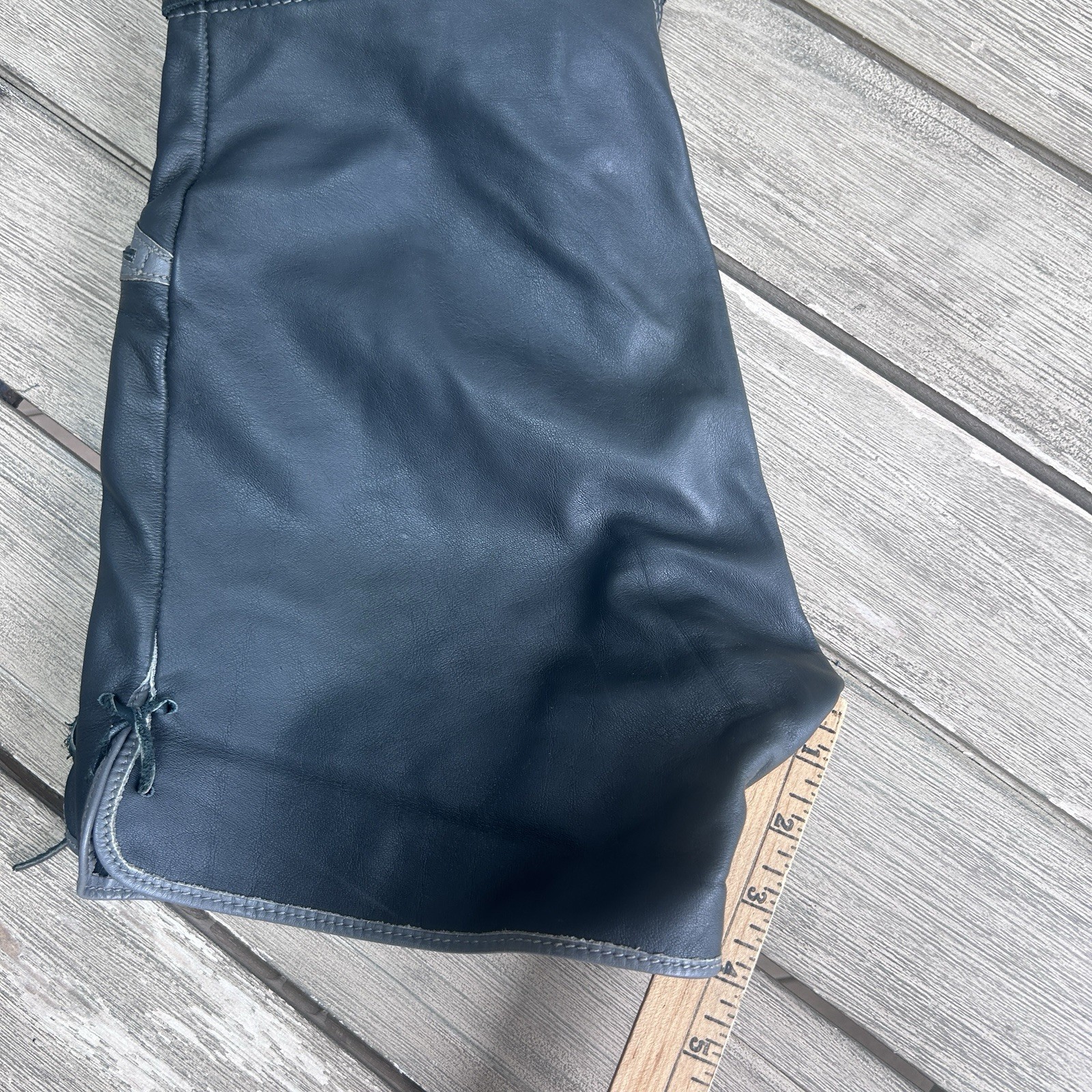 Vintage German Lederhosen Leather Shorts Black Gray Embroidered Waist 28 Belt