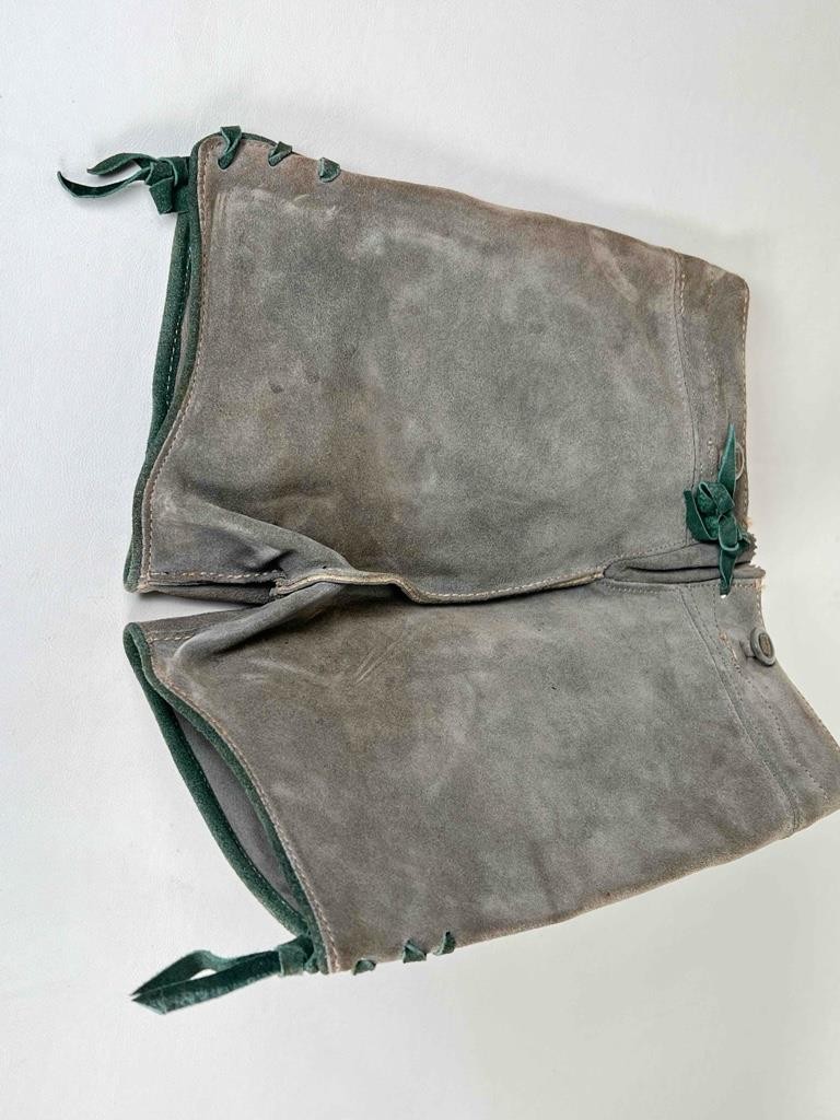 Vintage Marke Bergfreund German Lederhosen Grey Suede Leather Shorts Child Sz. 1