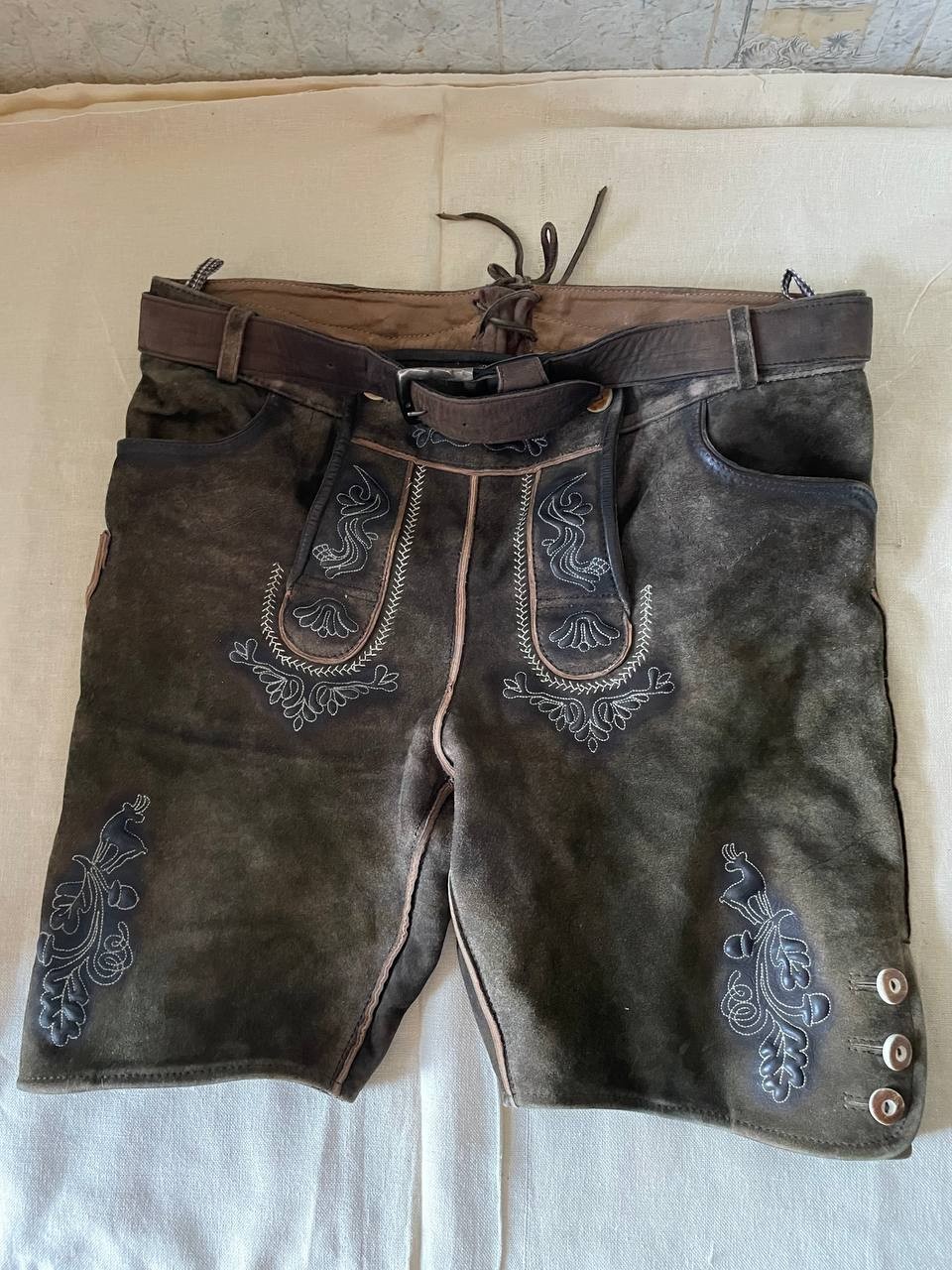 Men’s Leather Lederhosen Brown Embroidered Oktoberfest Shorts