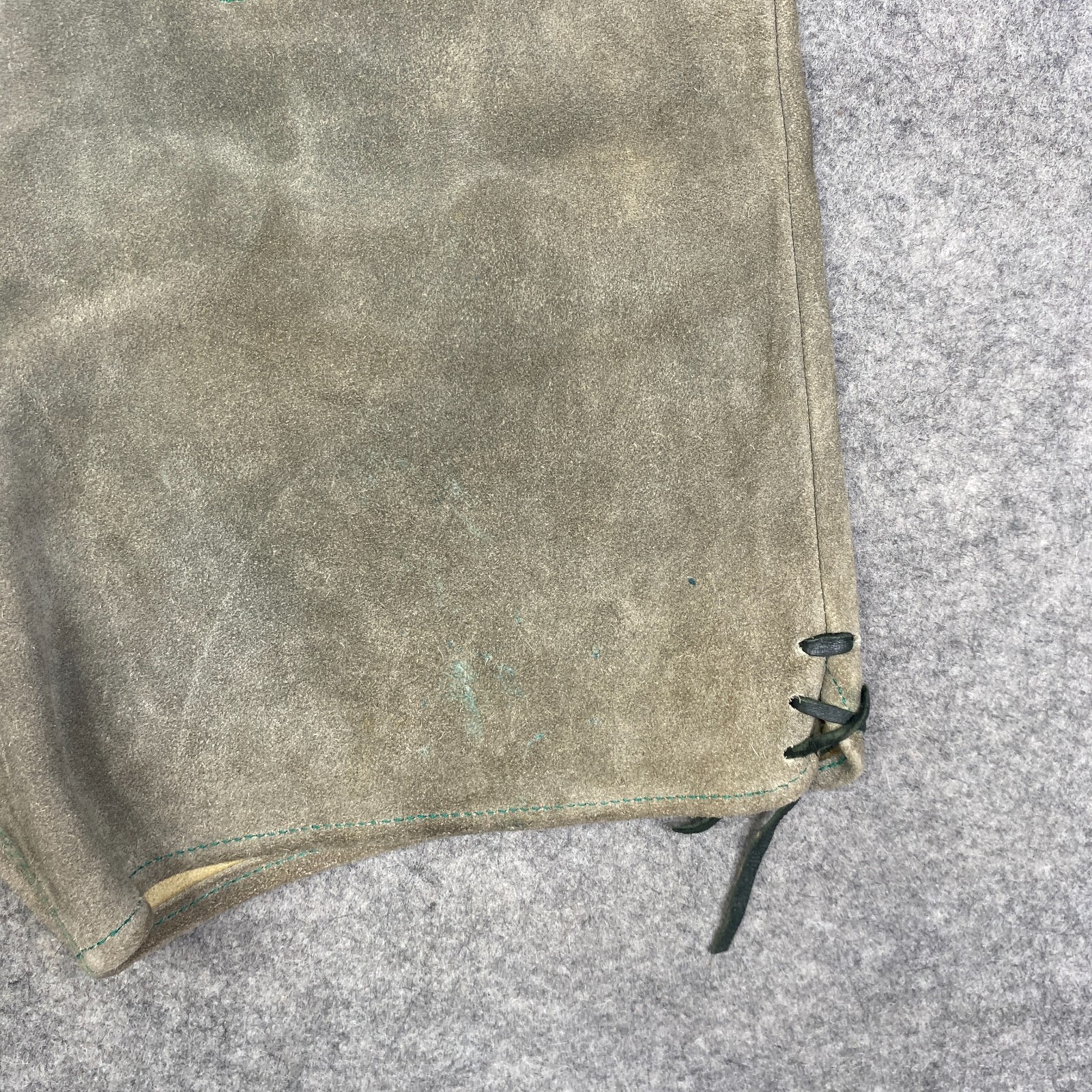 Vtg Authentic German Lederhosen Shorts Suede Leather Mens Waist 26
