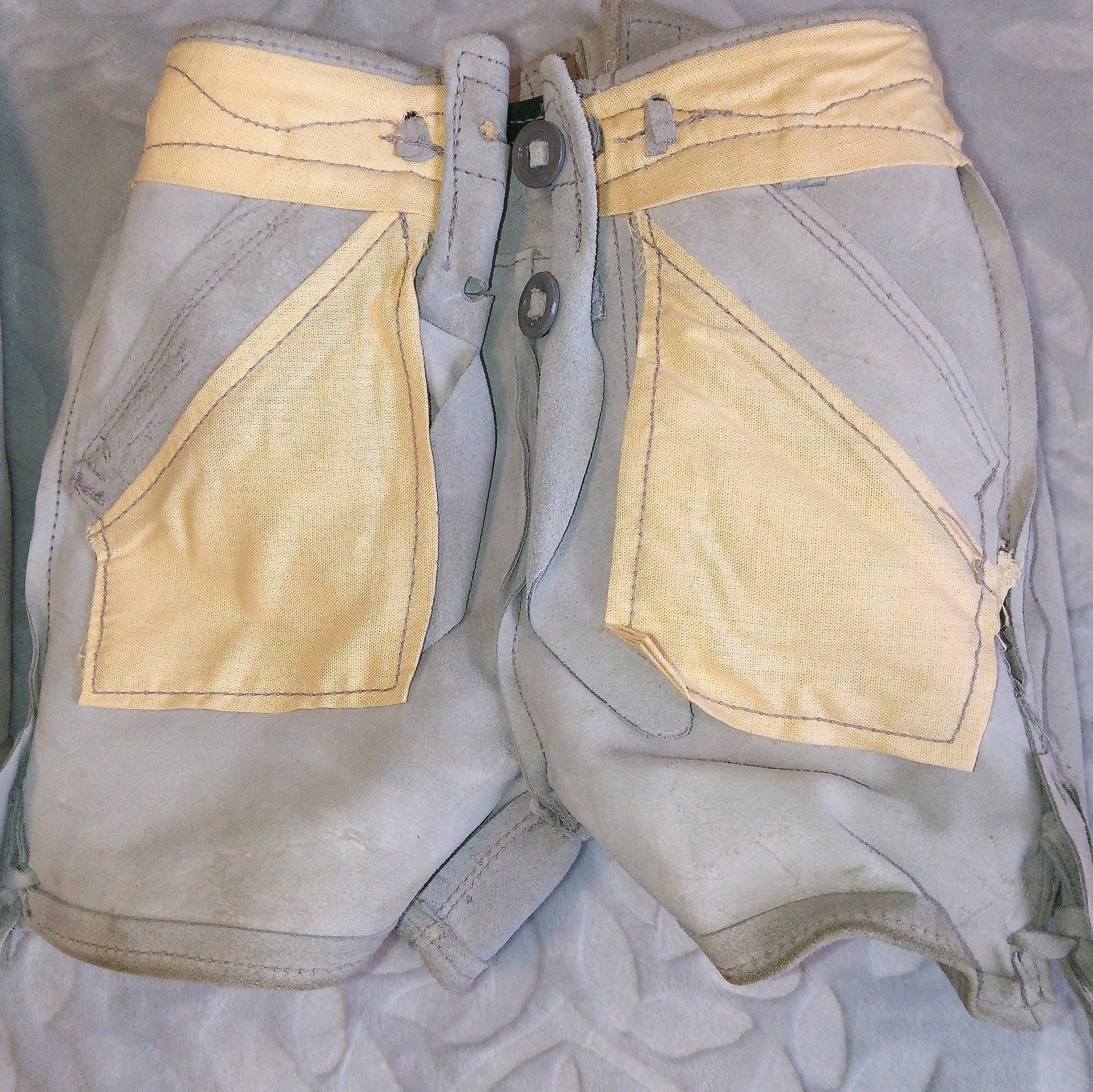 2 Pair Of Childrens Lederhosen Oktoberfest Shorts. Size 26 & 30. Gray & Green Tr