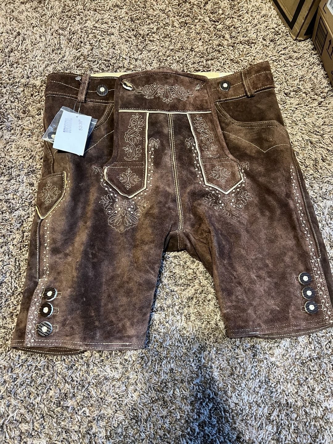 Lederhosen4U Bergkristall Dark Brown Embroiderd Suede Lederhosen Men’s Size 52/3