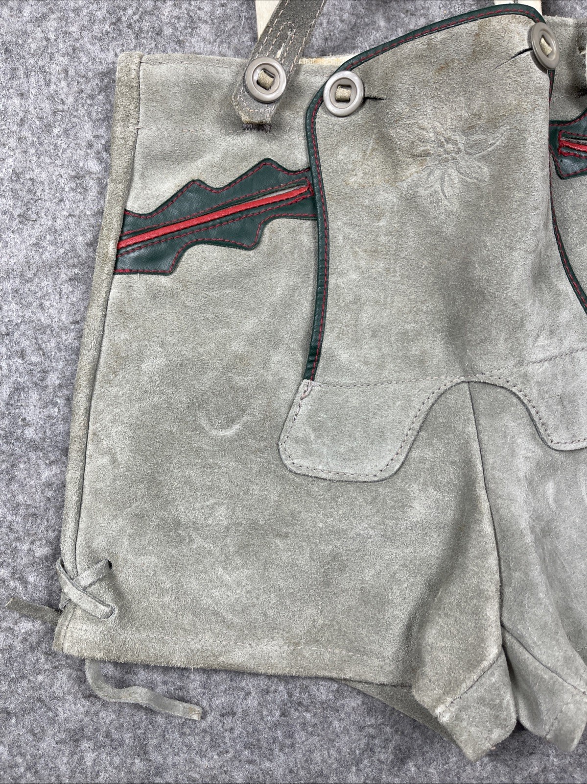 Vintage Lederhosen Authentic Suede Leather German Shorts Youth 4 Child 20″ waist