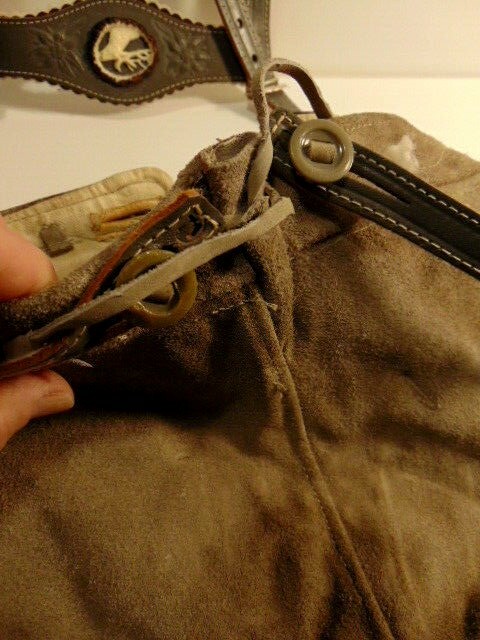 vintage small lederhosen (leather child’s shorts)