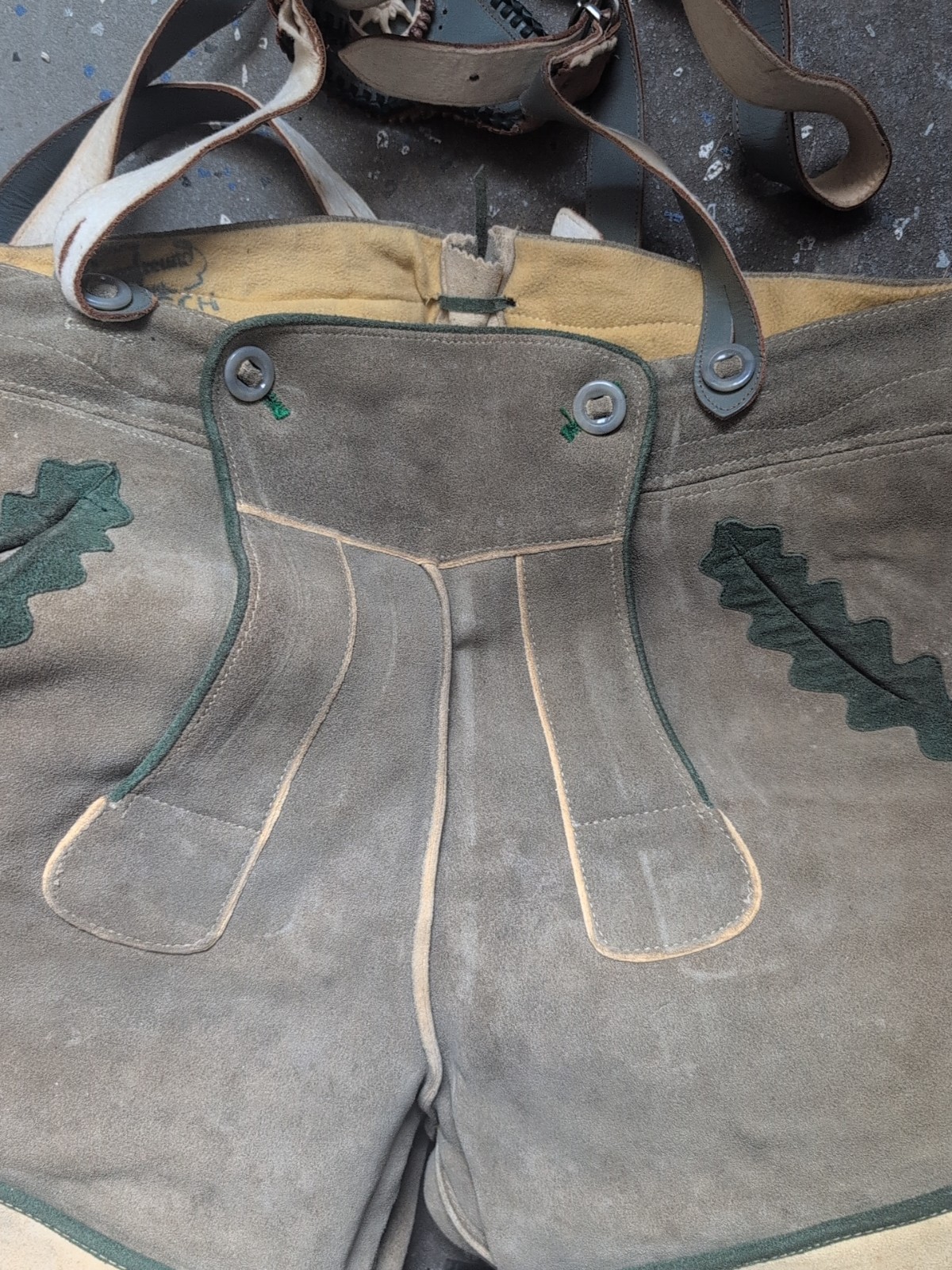 Vintage Bergfreund German Lederhosen Grey Suede Shorts Oktoberfest Men’s 48