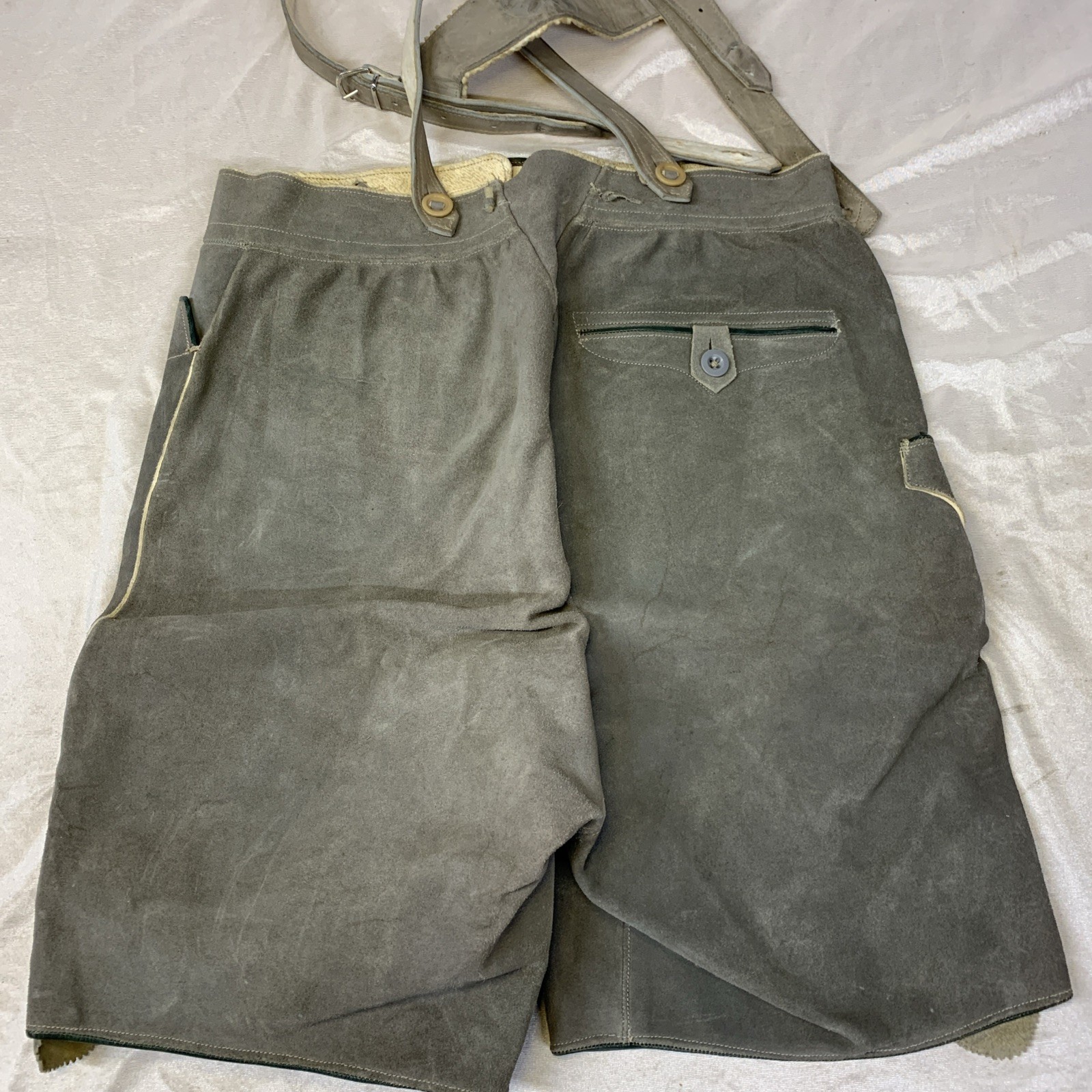 Vintage Austrian Lederhosen Heichlinger 32 Waist Suspenders Breast Plate