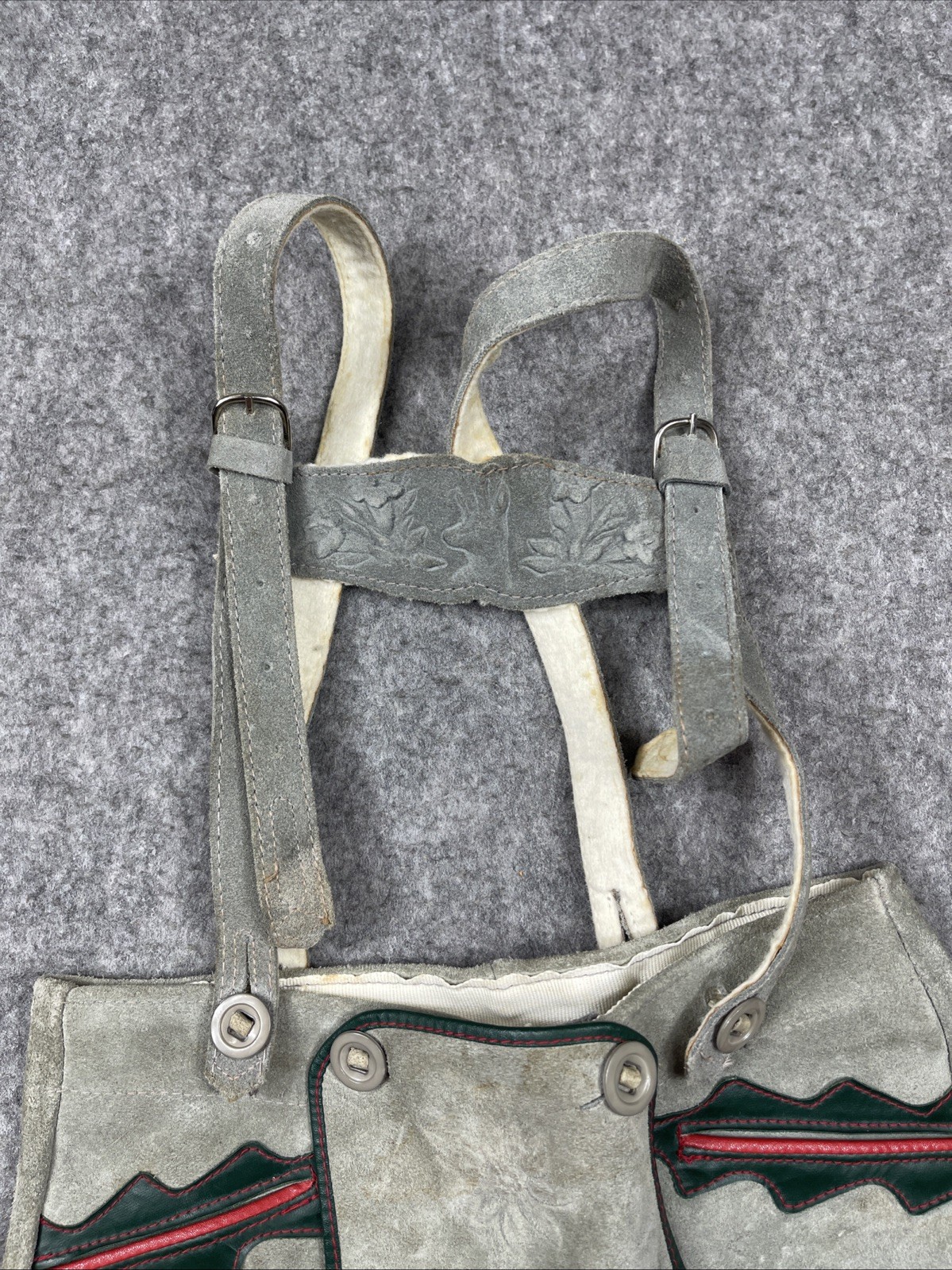 Vintage Lederhosen Authentic Suede Leather German Shorts Youth 4 Child 20″ waist