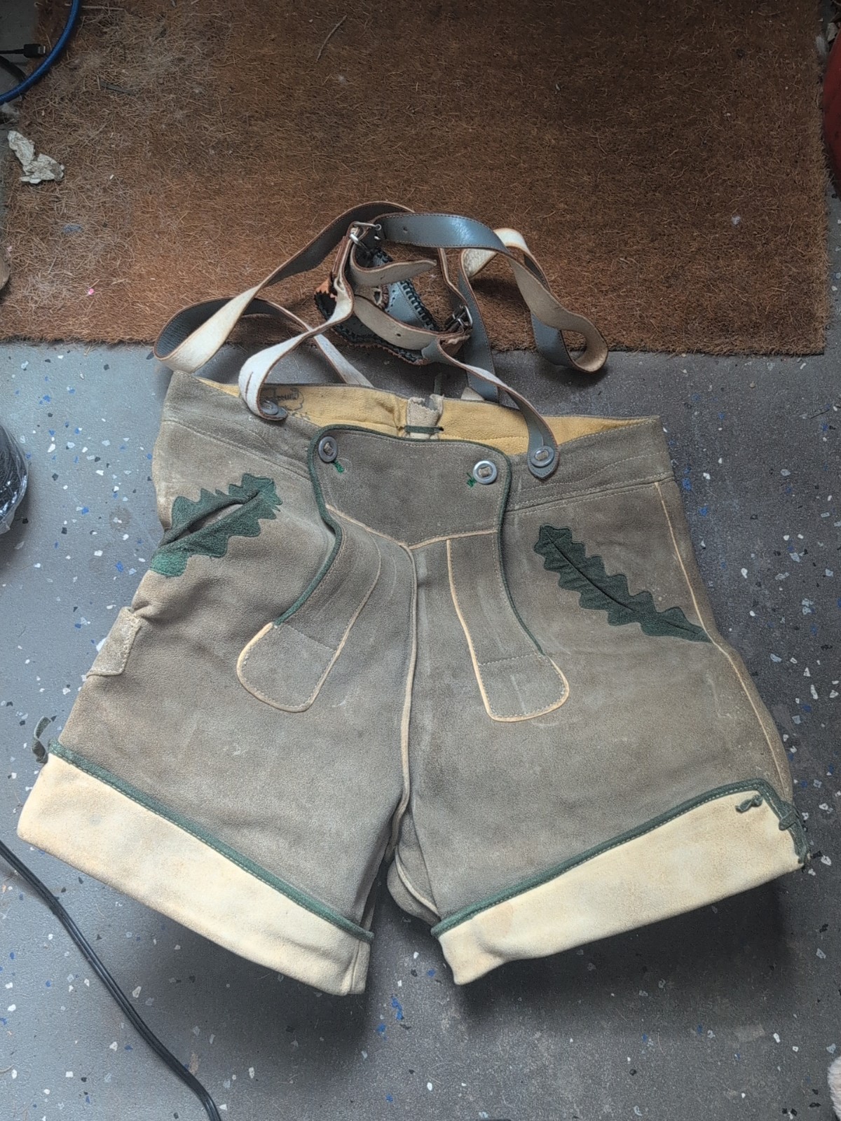 Vintage Bergfreund German Lederhosen Grey Suede Shorts Oktoberfest Men’s 48