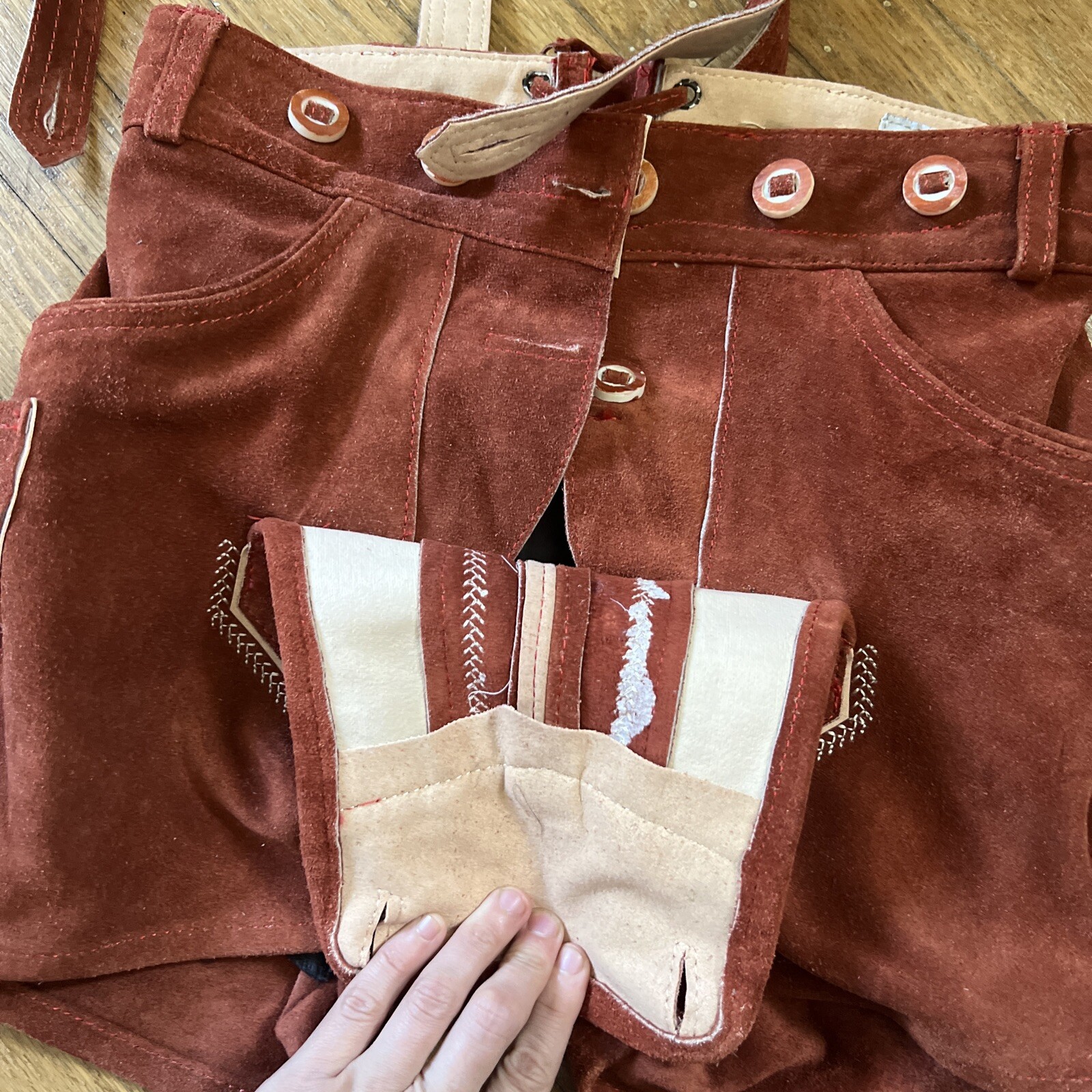 ERNST LICHT Lederhosen Sz 2 Oktoberfest Embroidery Burnt Orange Leather German