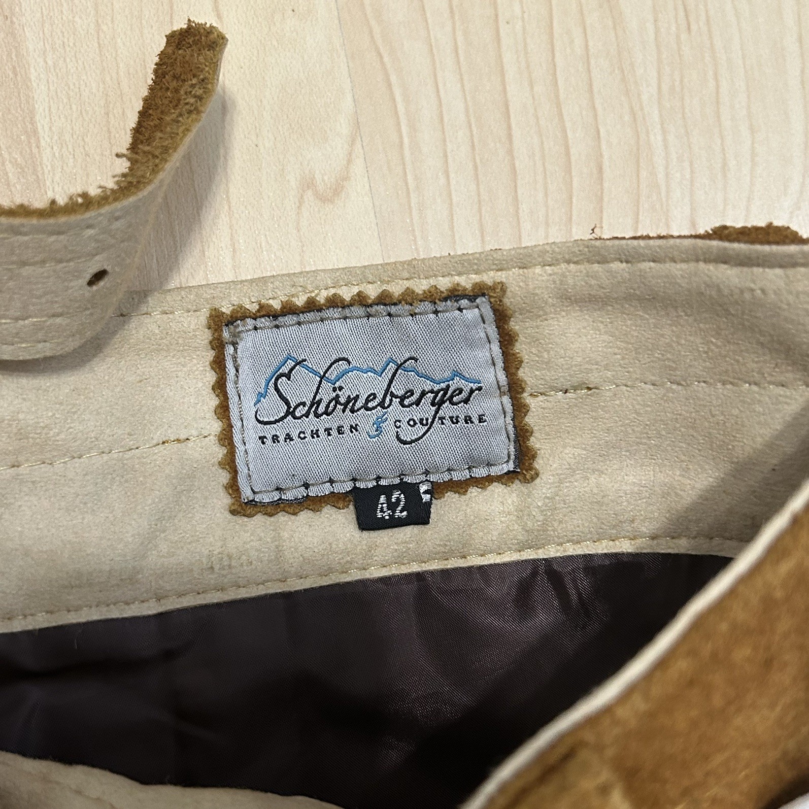 Schonoberger Trachten Couture Lederhosen Brown Suede German Oktoberfest Size 42