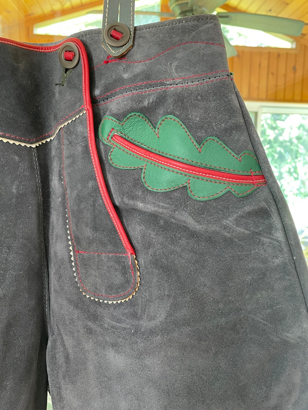 VINTAGE 1960’S GRAY SUEDE AUTHENTIC SUEDE MEN LEDERHOSEN SHORTS SIZE 28″ WAIST