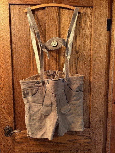 Vintage Lederhosen from Germany with beautiful carved deer Size 46