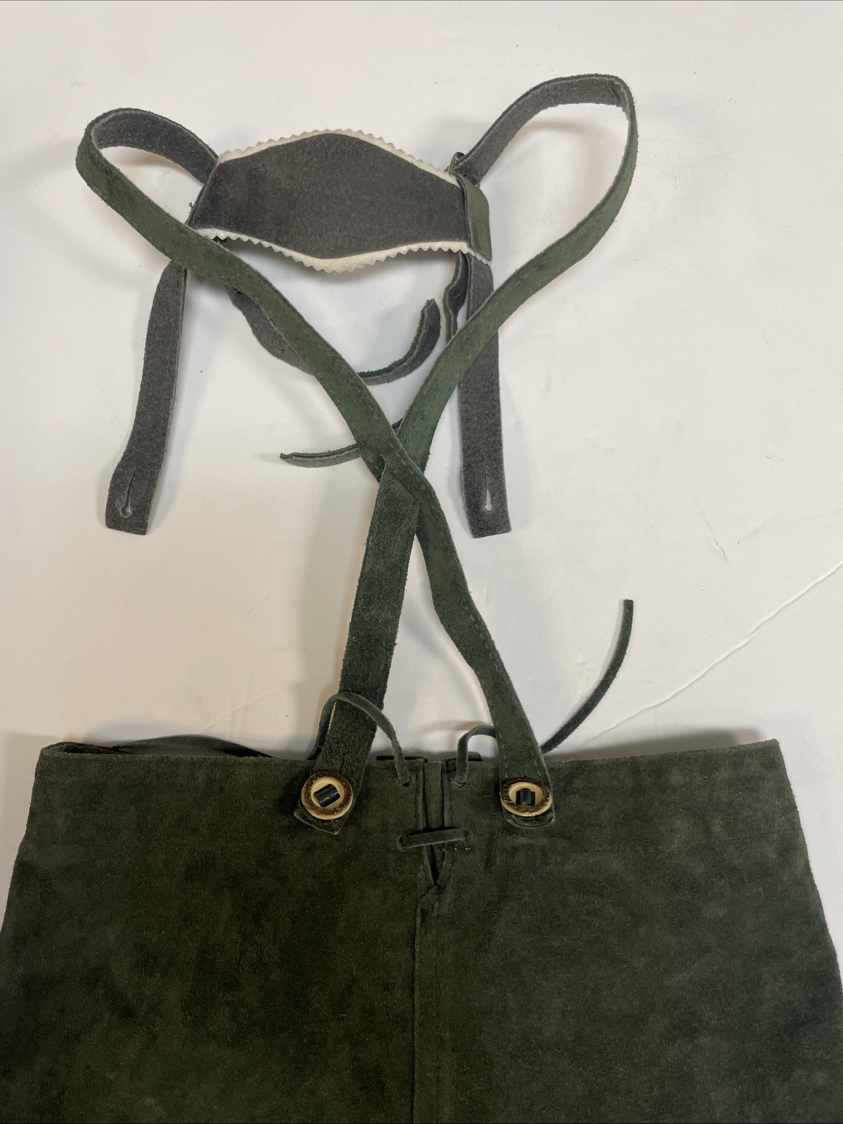 Lederhosen Bavarian German Oktoberfest Green Leather For Kid Missing One button!