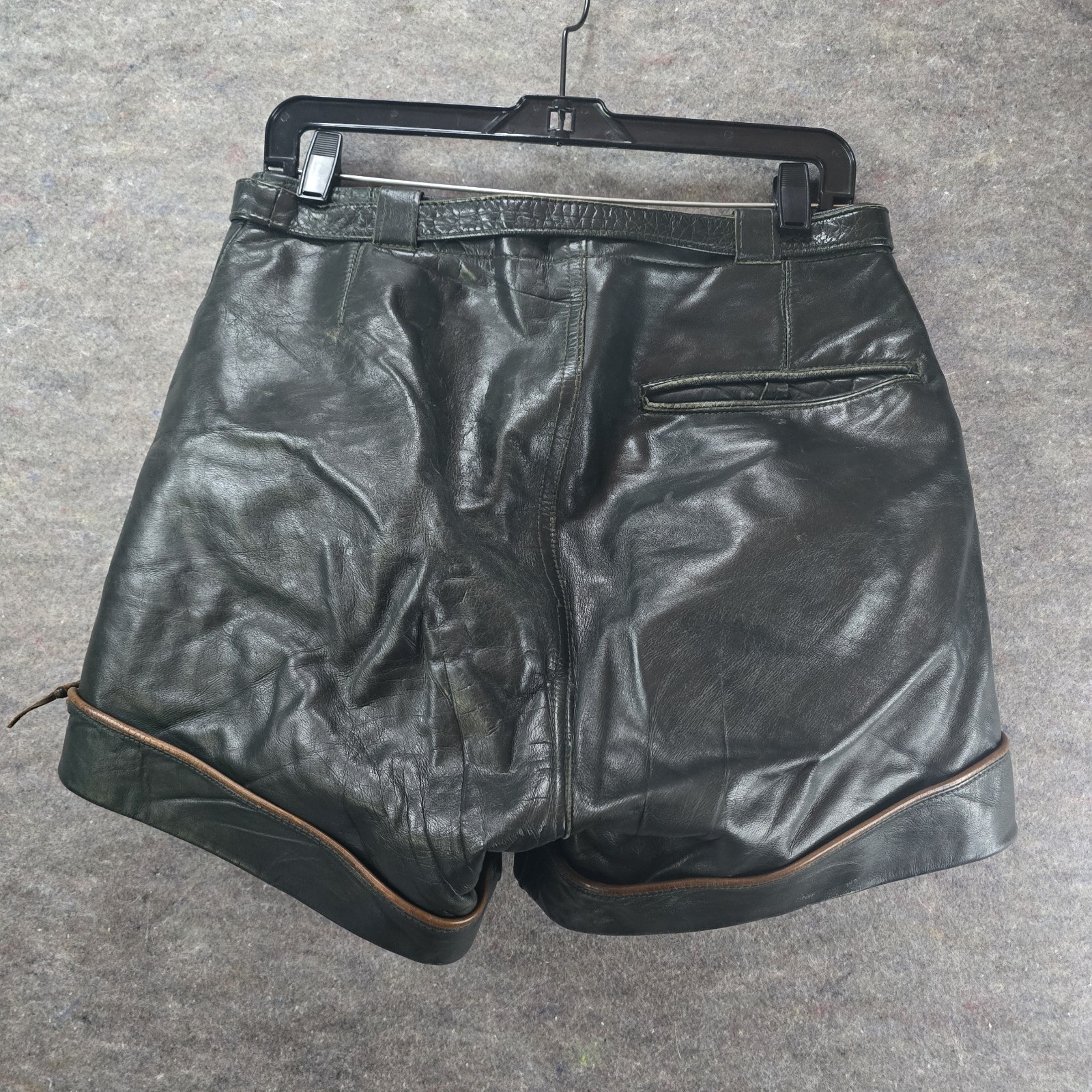 Vintage German Austrian Lederhosen Green Leather Shorts Oktoberfest Womens Sz 31