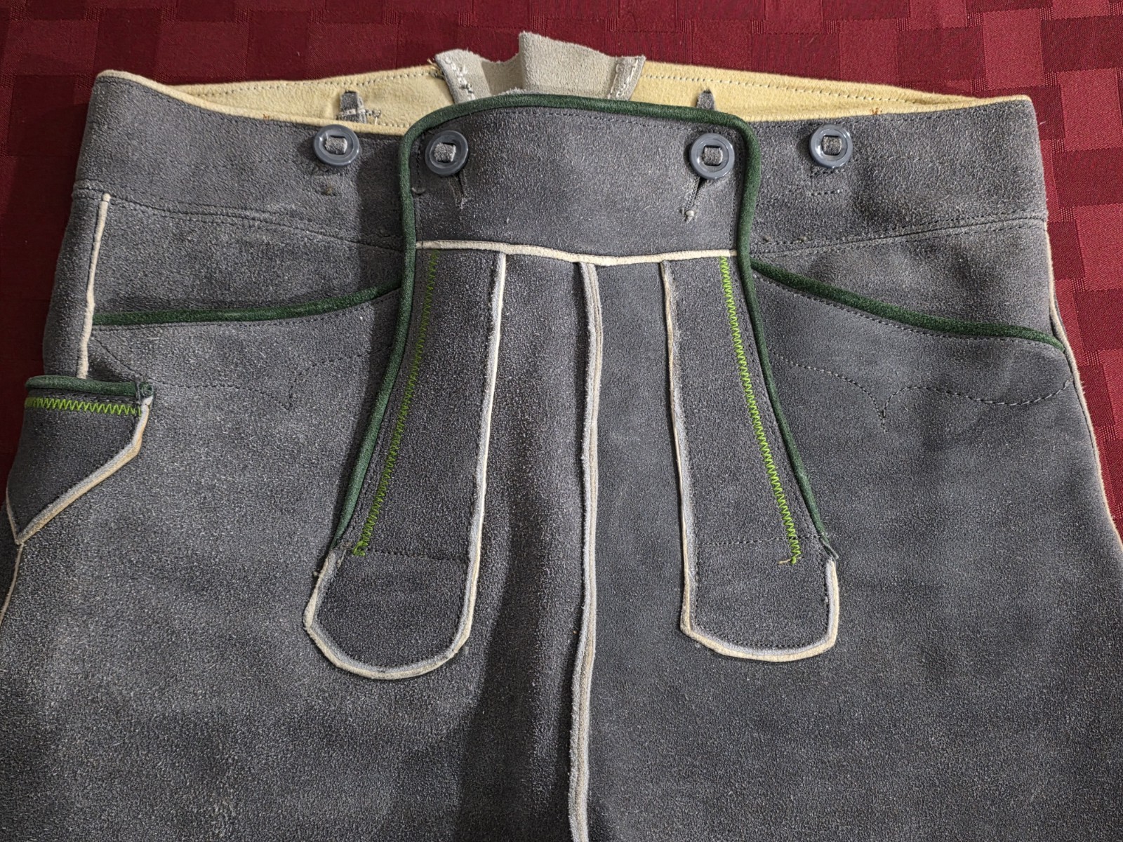 Authentic Vintage Lederhosen Oktoberfest Men Suede Leather Green Shorts