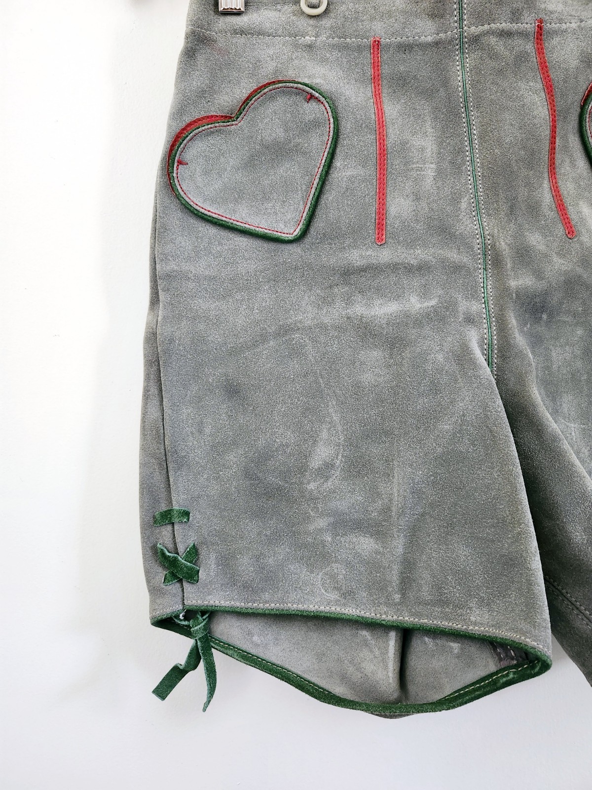 Gray Vintage German Lederhosen Oktoberfest Suede Leather Shorts Sz S Costume