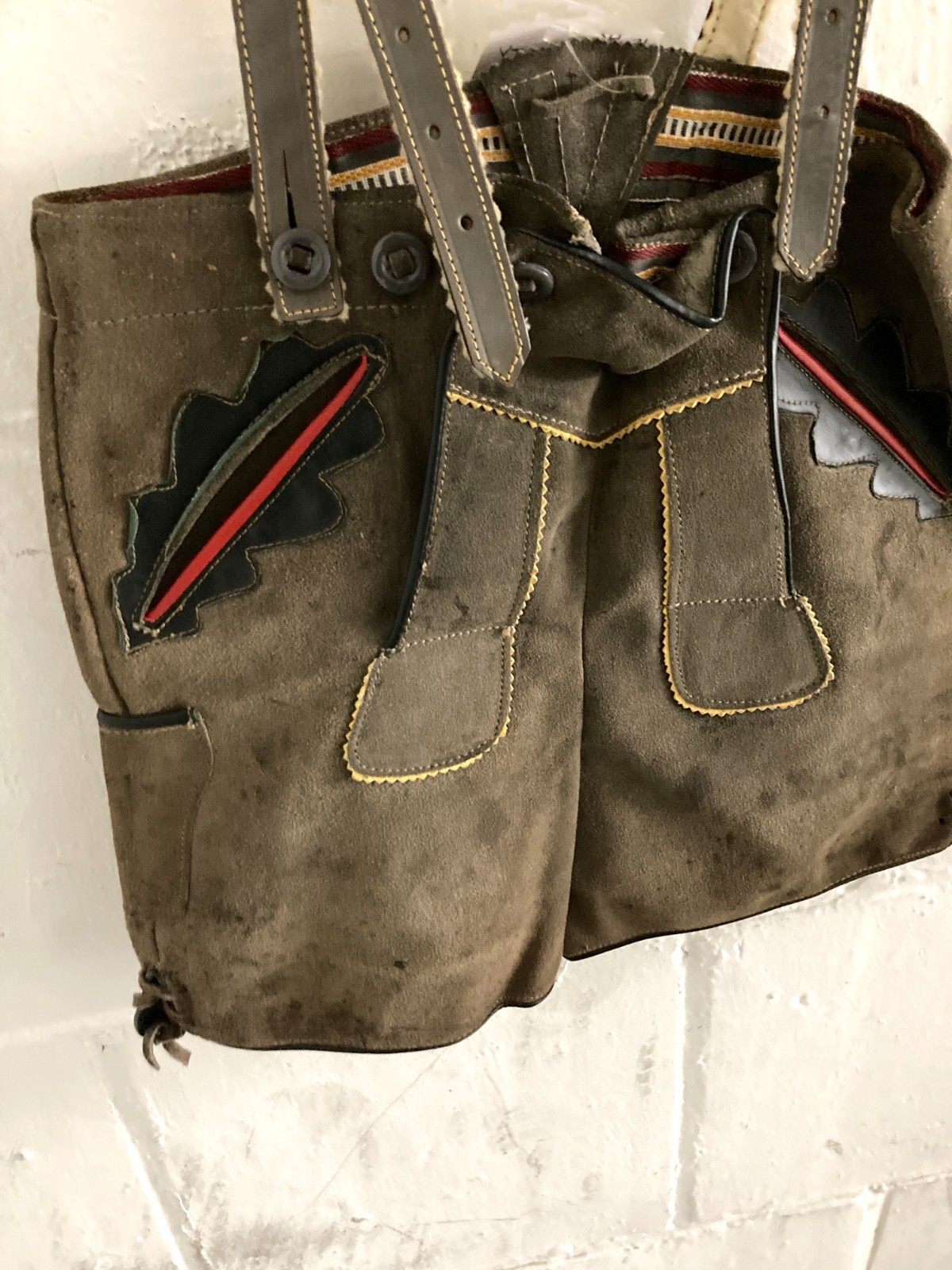VTG German Lederhosen Suede Leather Oktoberfest Boy
